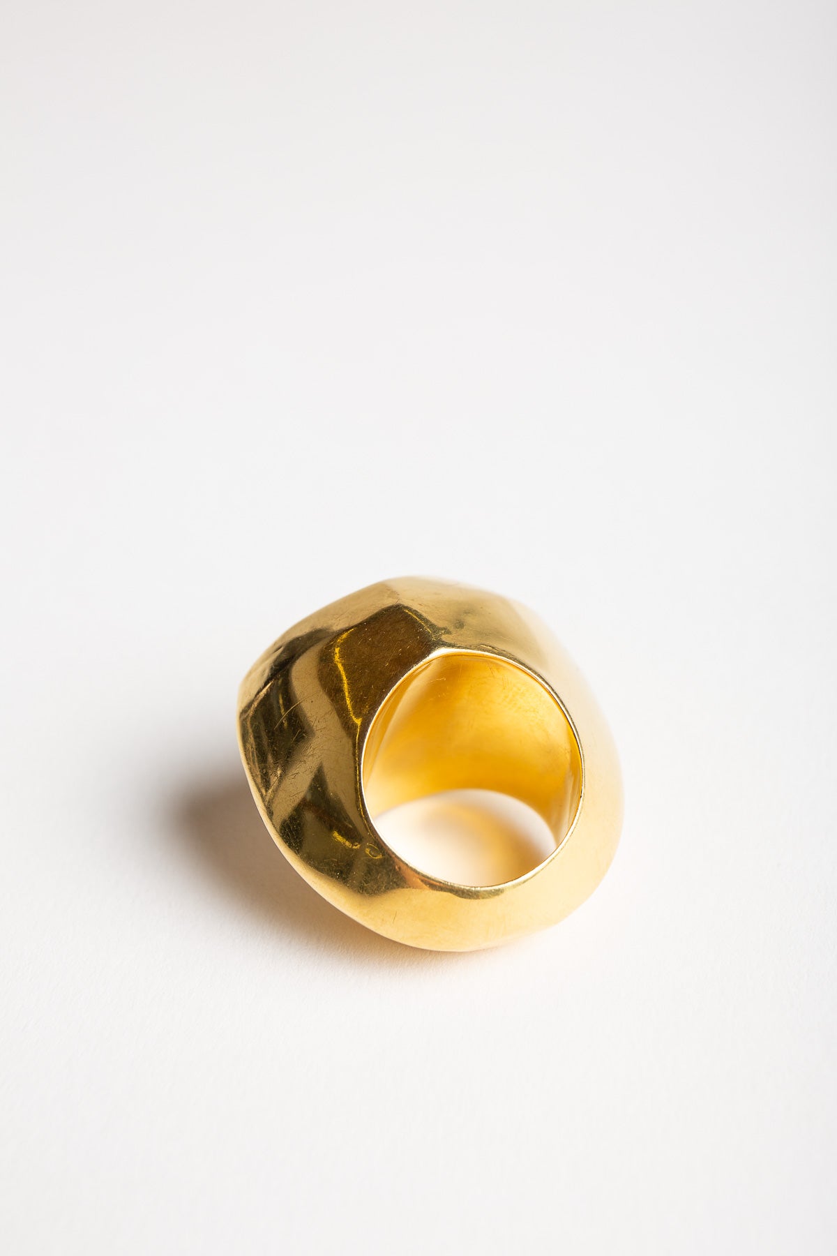 MAXFIELD PRIVATE COLLECTION | 1970'S MODERNIST 18K RING