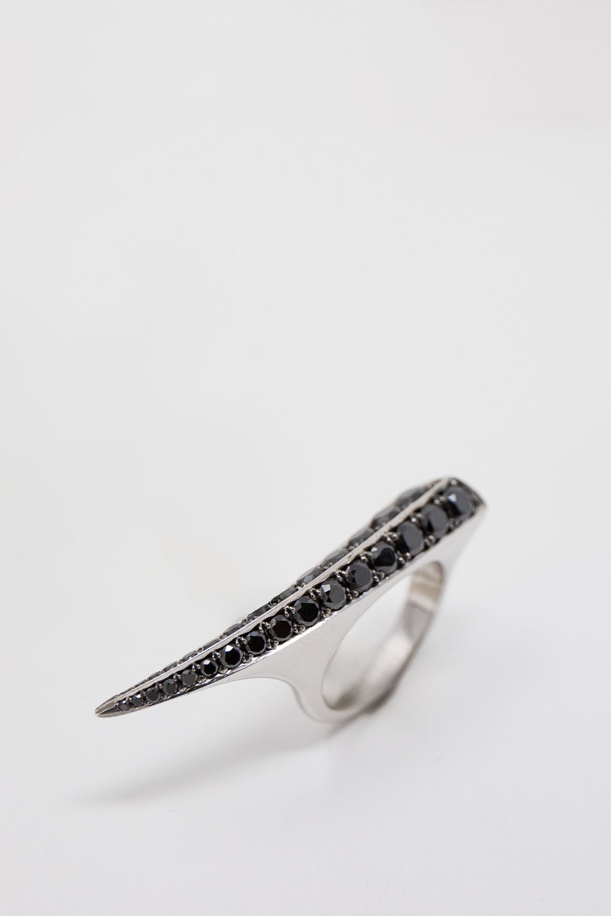 SHAUN LEANE | BLACK DIAMOND SABRE RING