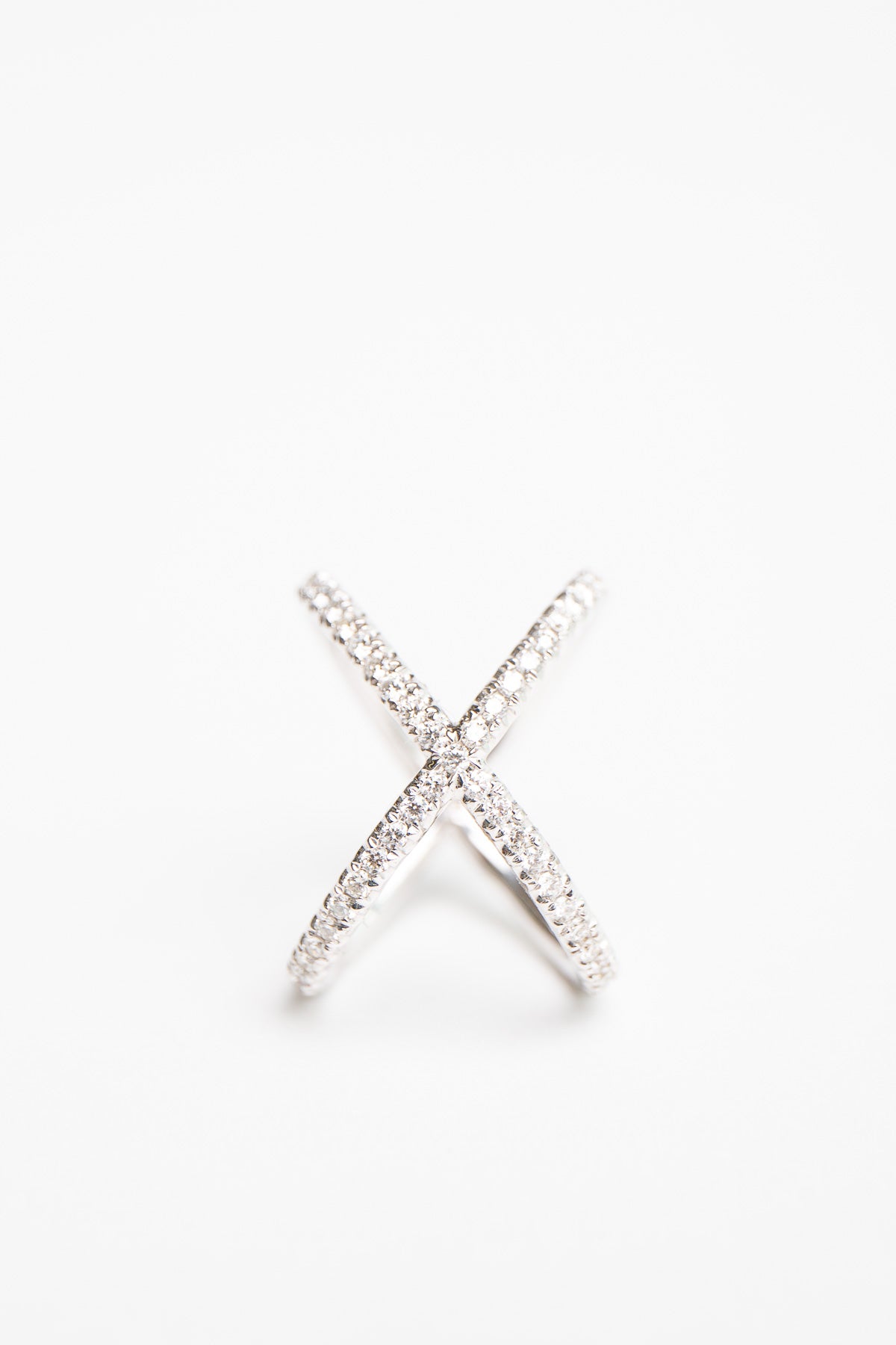 MAUD JEWELRY | 18K WHITE GOLD DIAMOND X RING - MAXFIELD LA