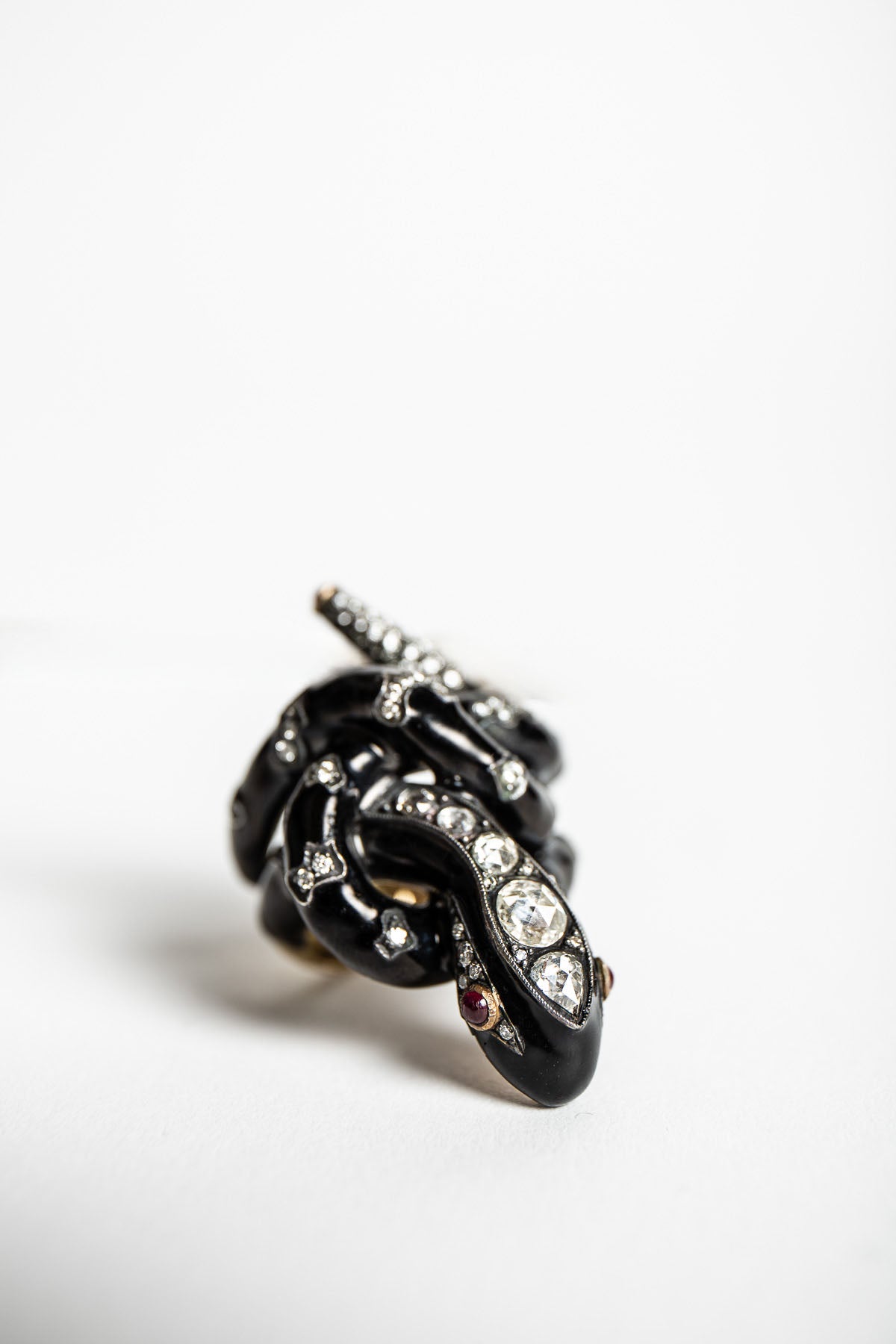 MAXFIELD PRIVATE COLLECTION | DIAMOND SNAKE RING - MAXFIELD LA