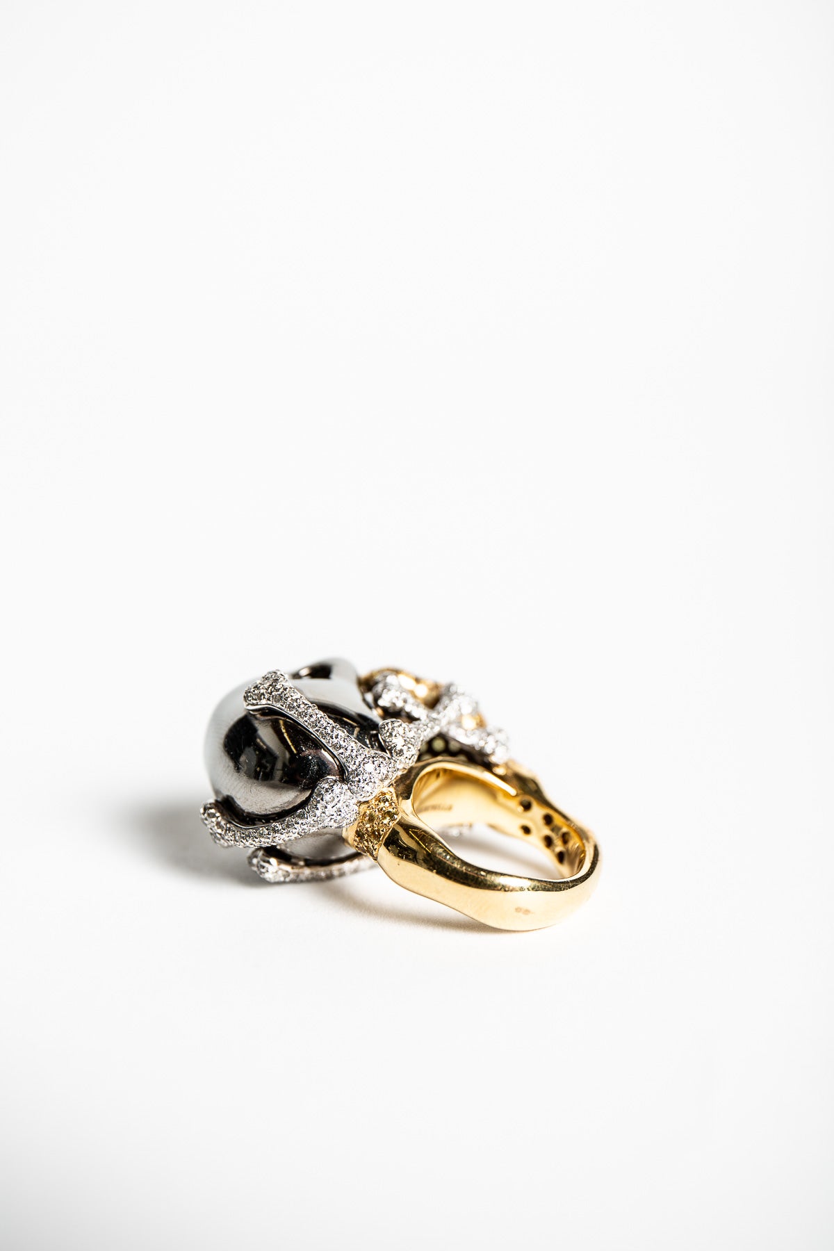 MAXFIELD PRIVATE COLLECTION | DIAMOND HAND SKULL RING - MAXFIELD LA