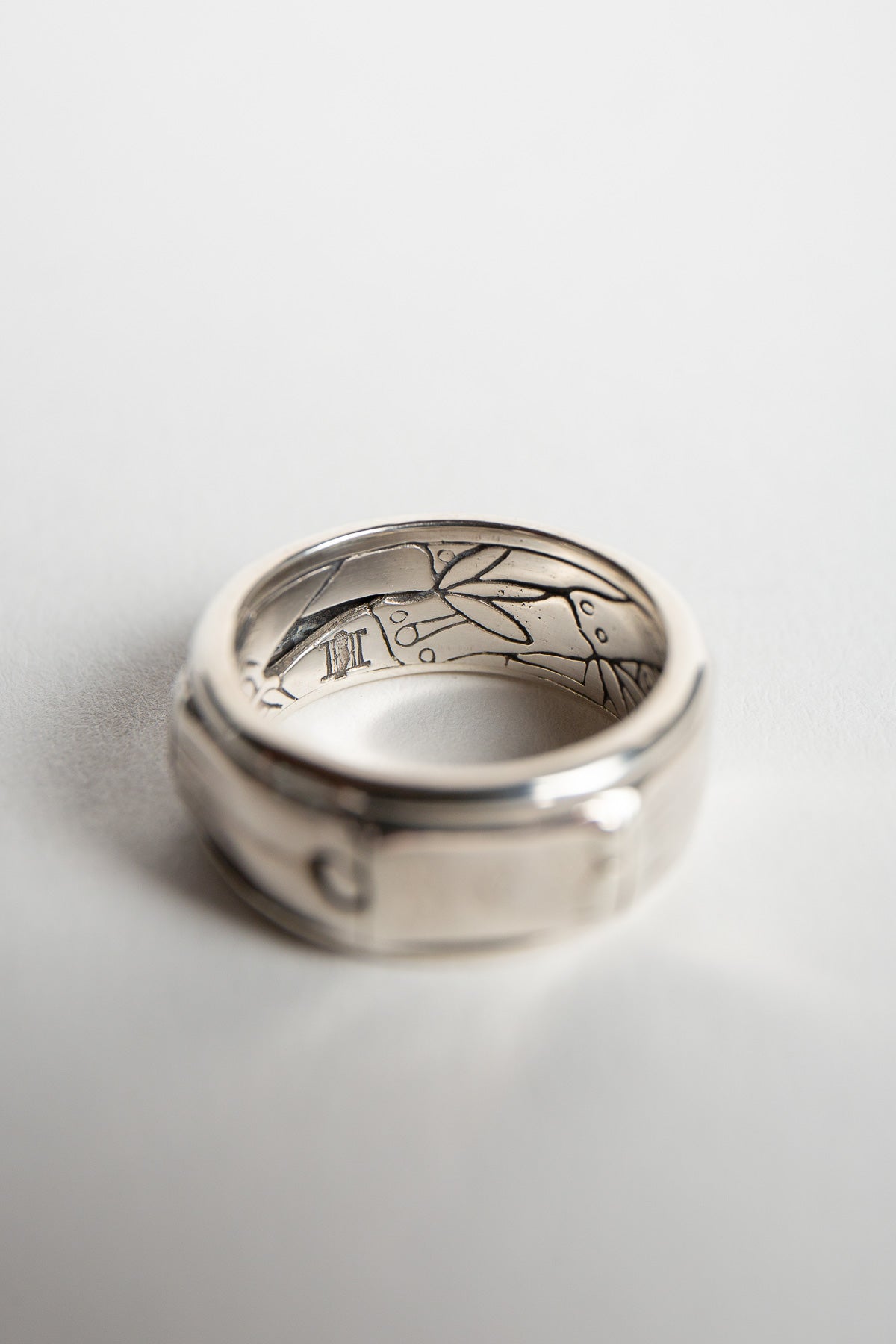 HARDY | BAMBOO ROLLING RING