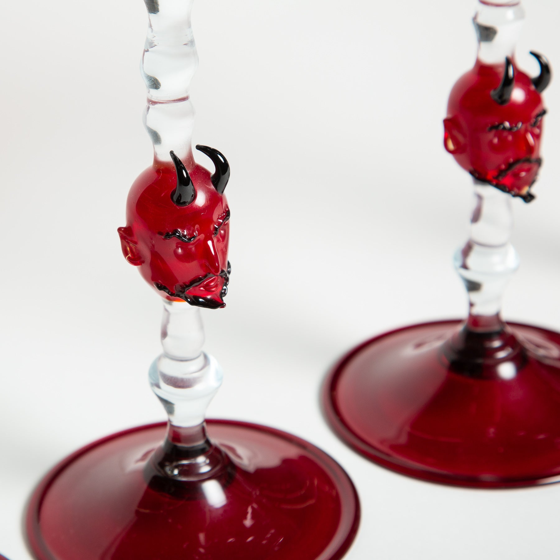 MAXFIELD PRIVATE COLLECTION | SET OF 4 DEVIL CHAMPAGNE GLASSES - MAXFIELD LA