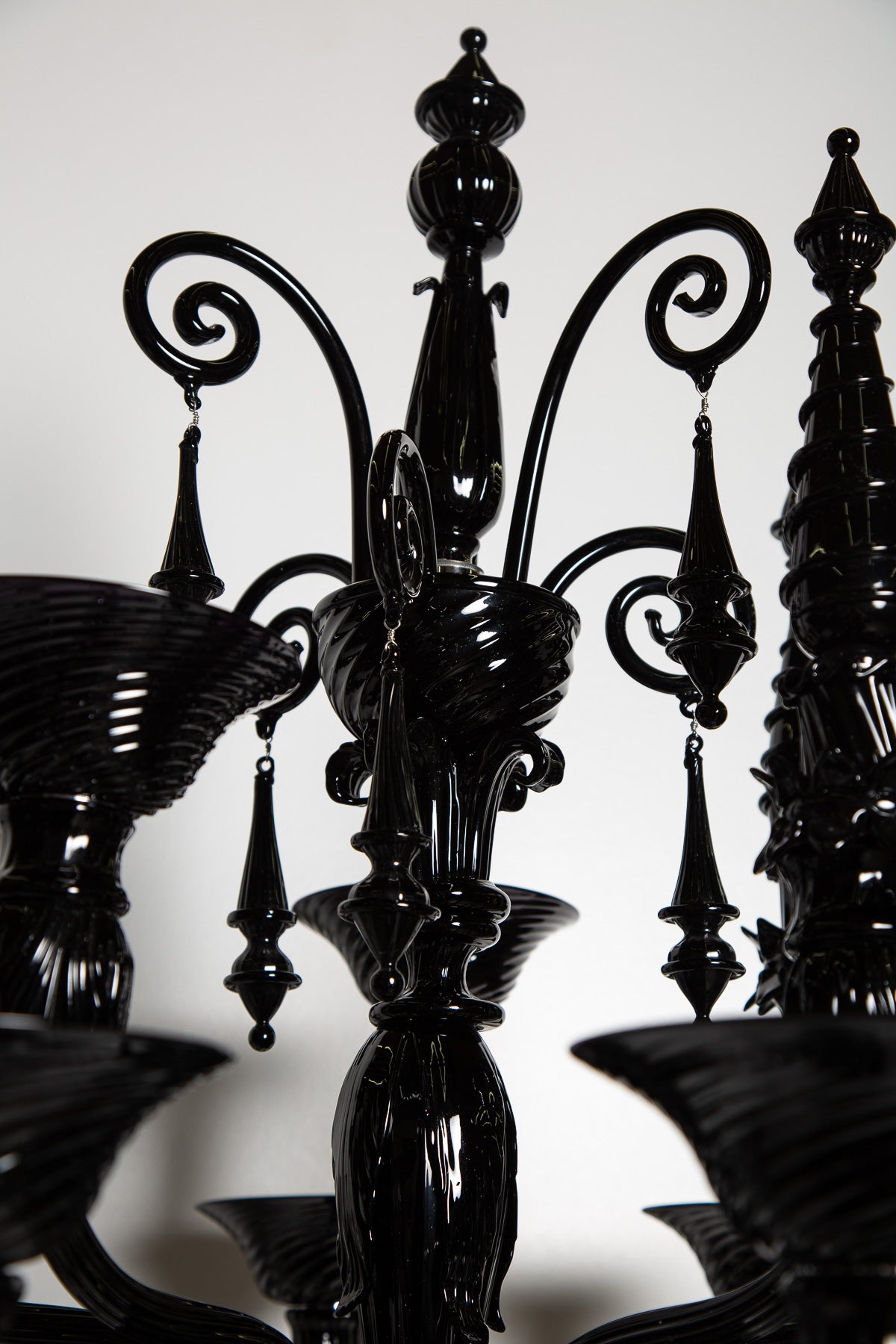 MAXFIELD PRIVATE COLLECTION | SEGUSO GIANNI MURANO FLOOR CHANDELIER