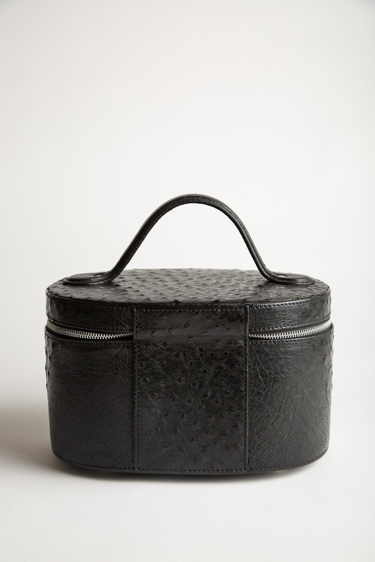 MAXFIELD PRIVATE COLLECTION | OVAL VANITY CASE