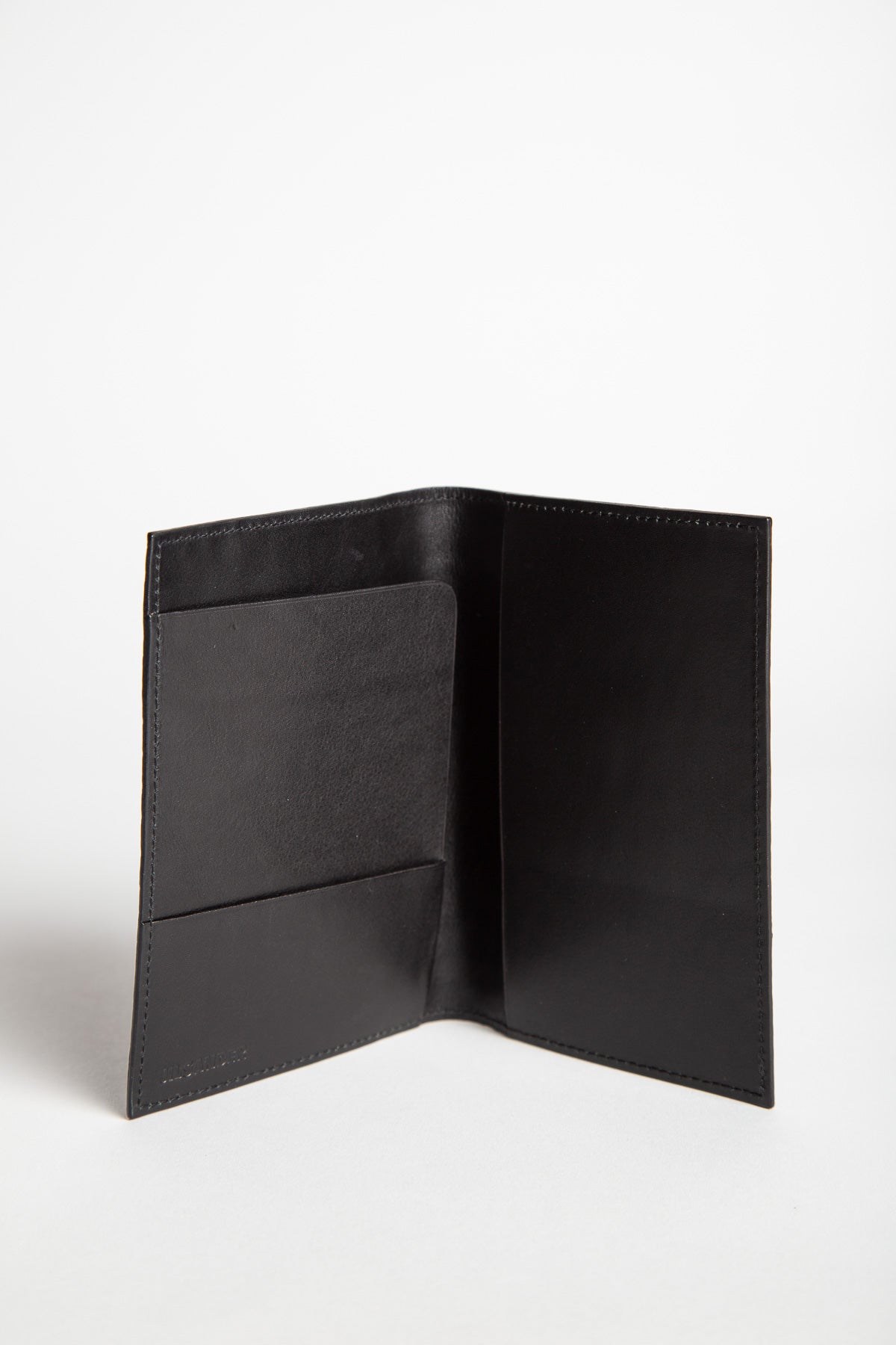 JIL SANDER | ALLIGATOR PASSPORT WALLET