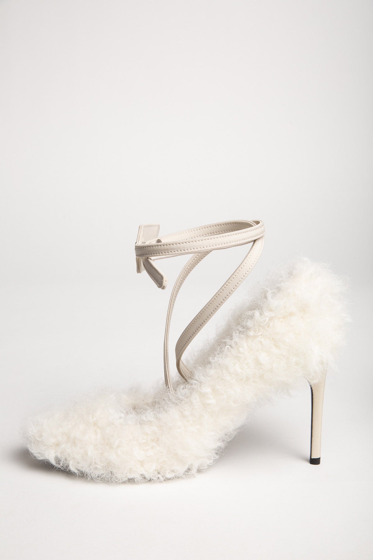 OFF-WHITE | ZIPTIE PUMPS - MAXFIELD LA