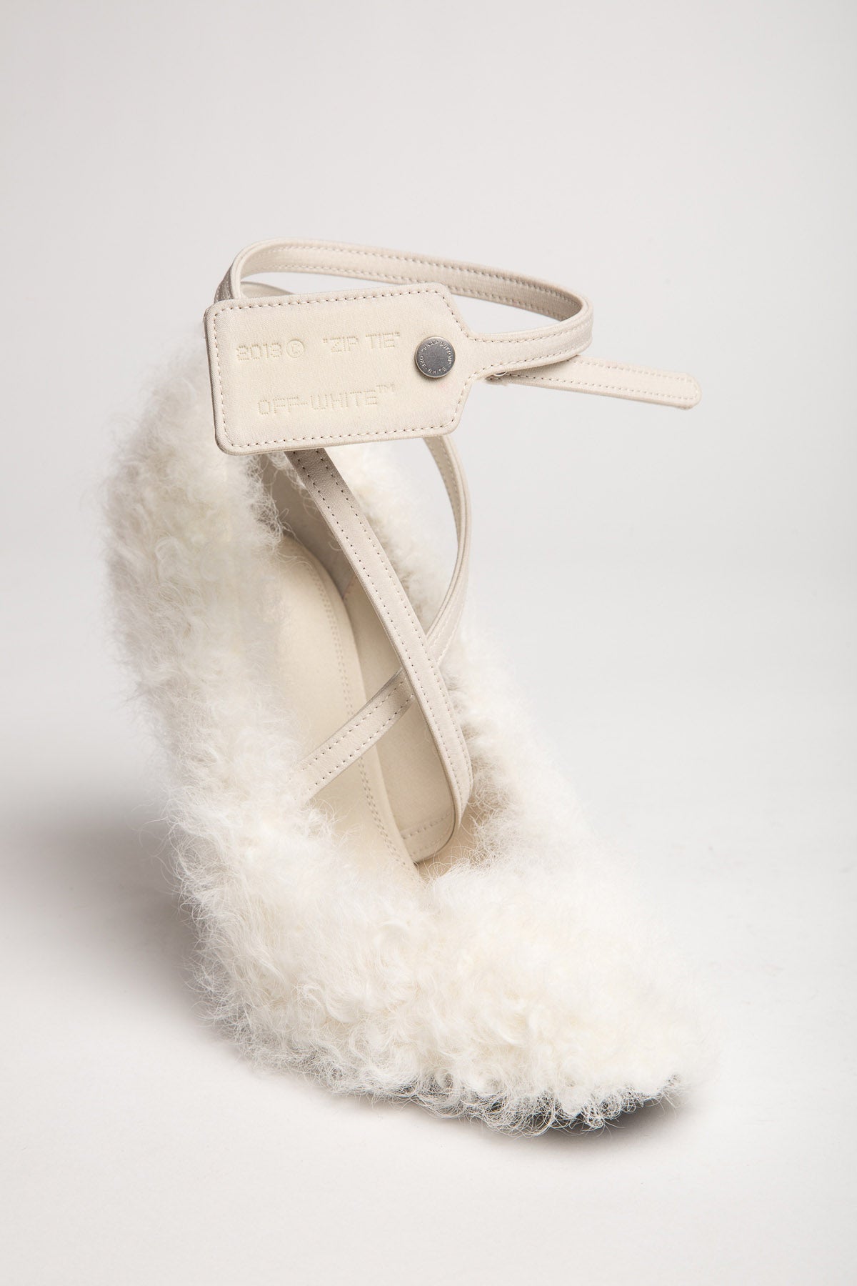 OFF-WHITE | ZIPTIE PUMPS - MAXFIELD LA