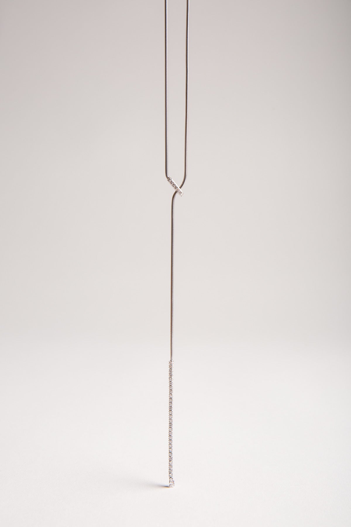 MATTIA CIELO | WHITE GOLD DIAMOND LARIAT NECKLACE