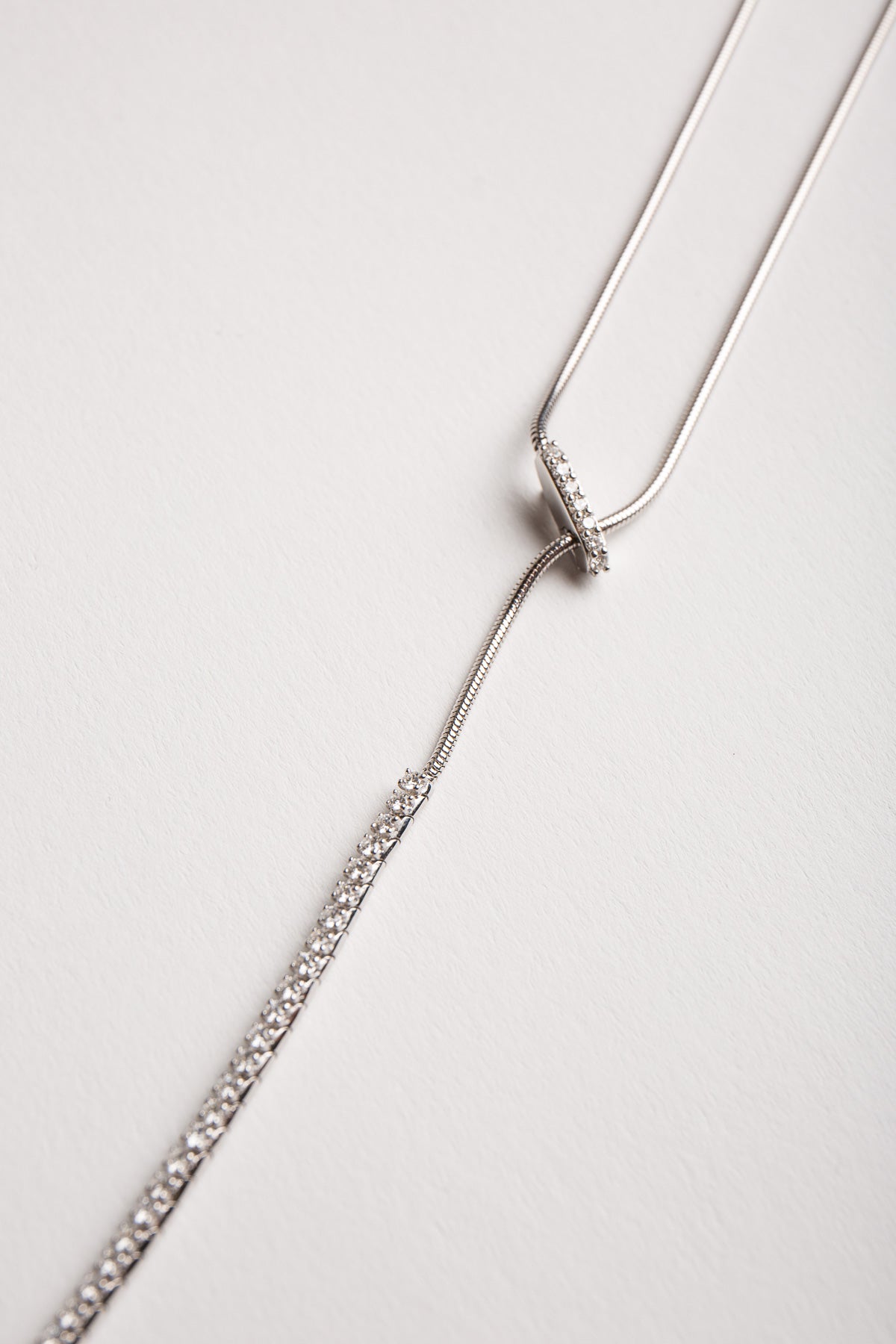 MATTIA CIELO | WHITE GOLD DIAMOND LARIAT NECKLACE - MAXFIELD LA