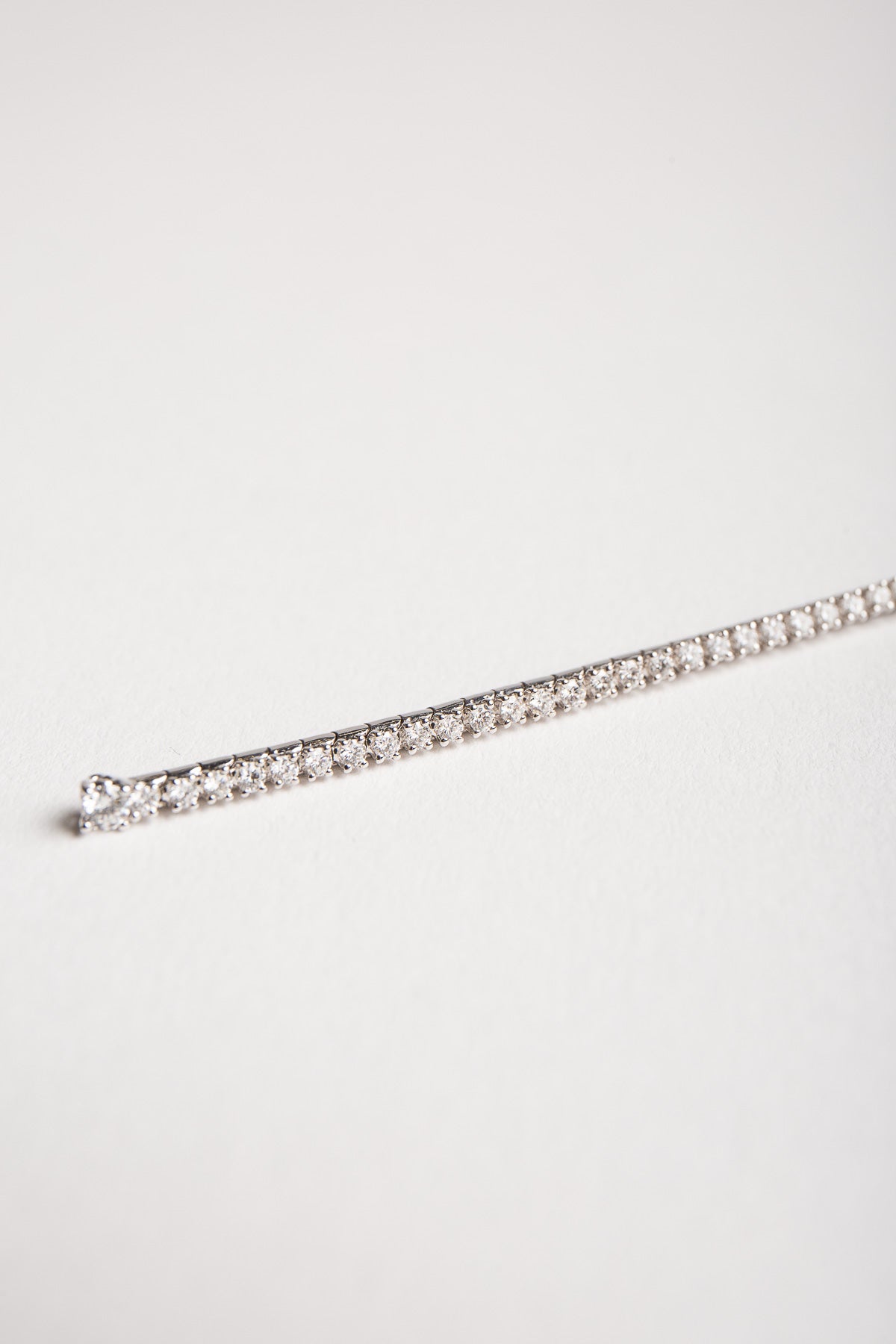 MATTIA CIELO | WHITE GOLD DIAMOND LARIAT NECKLACE - MAXFIELD LA