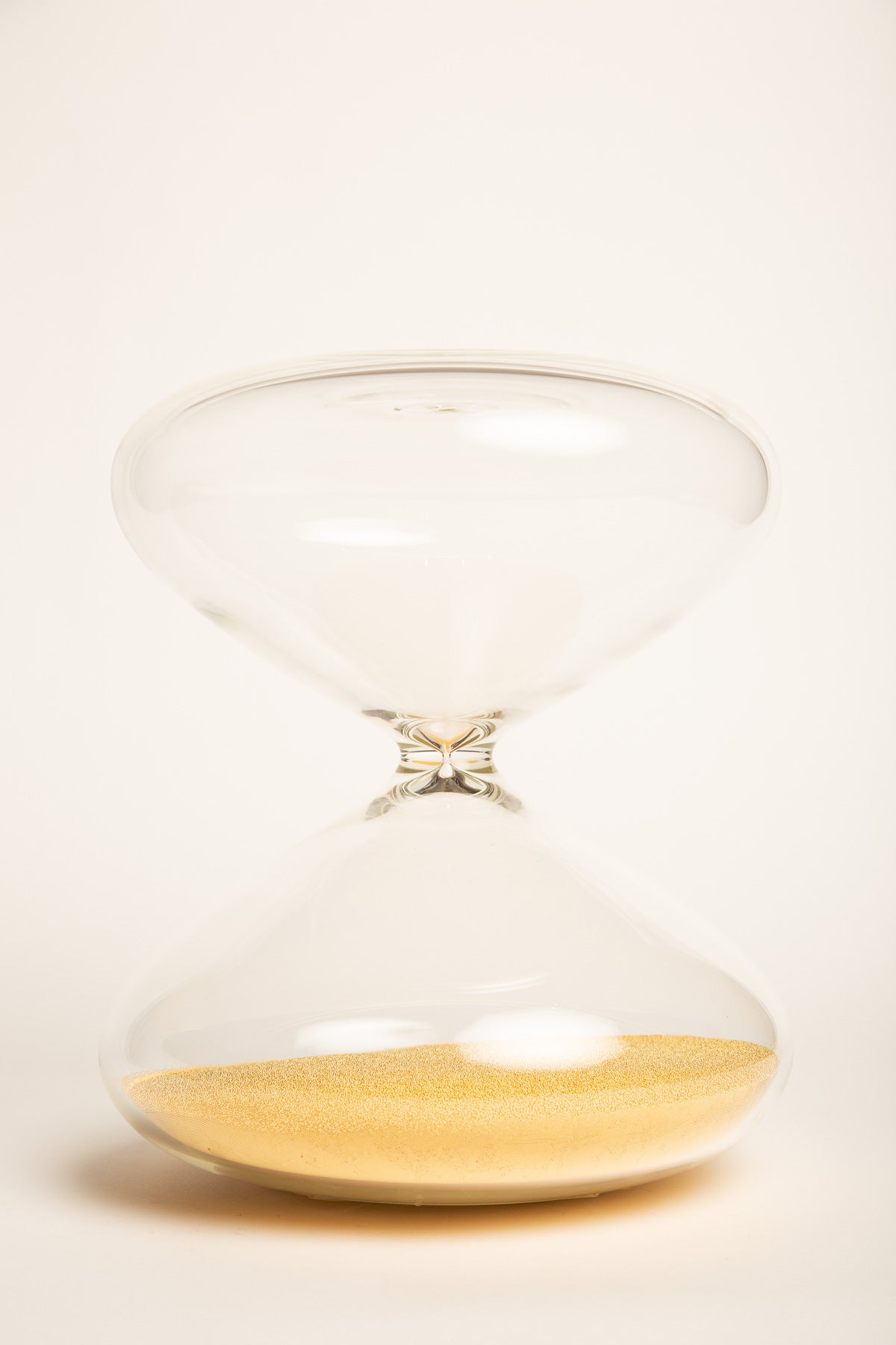 HG TIMEPIECE| MARC NEWSON HG 60 MIN HOURGLASS - MAXFIELD LA