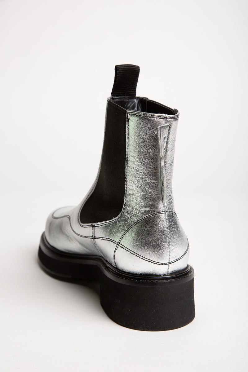 OFF-WHITE | SILVER LAMINATE CHELSEA BOOTS