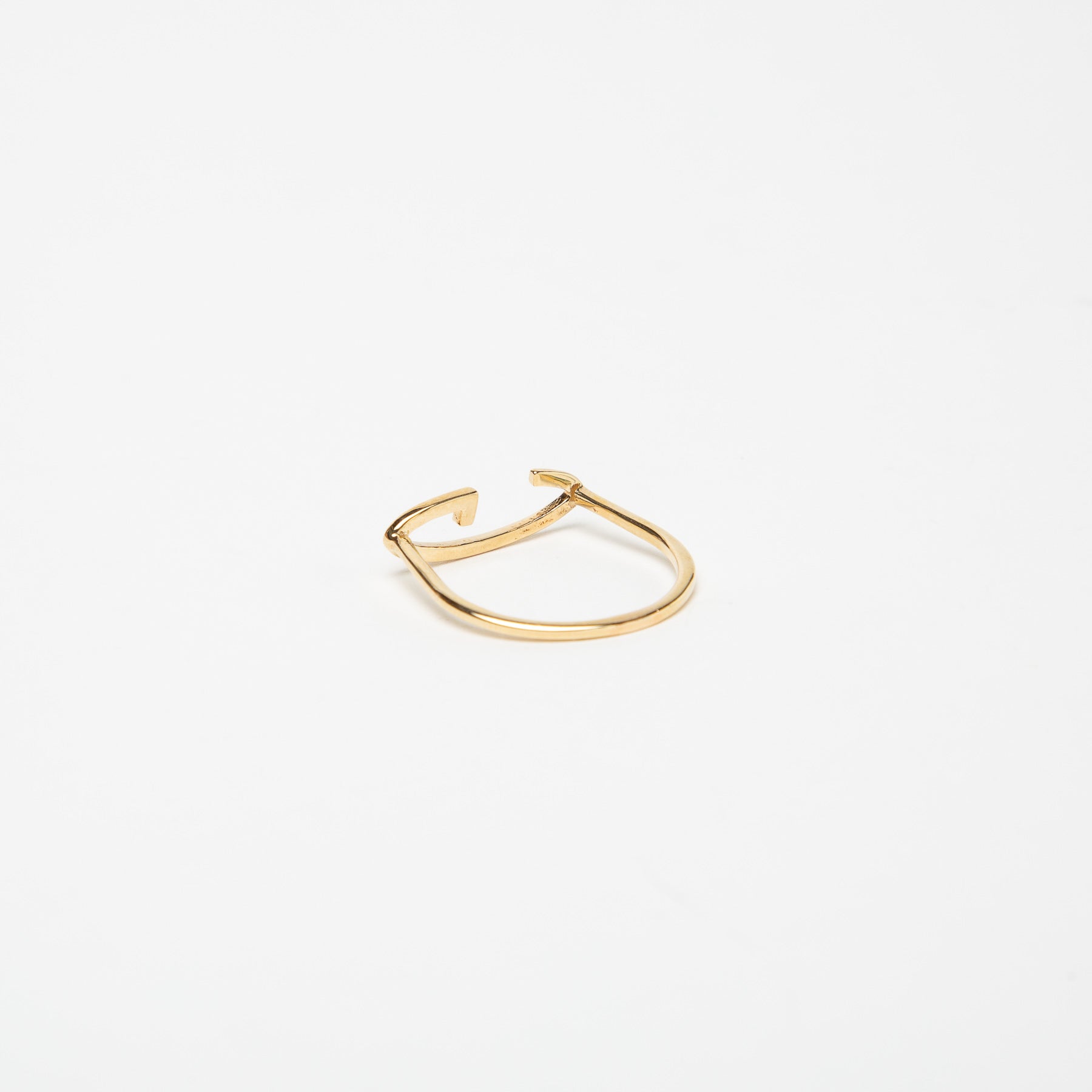 KWIT | 14K GOLD LETTER G RING