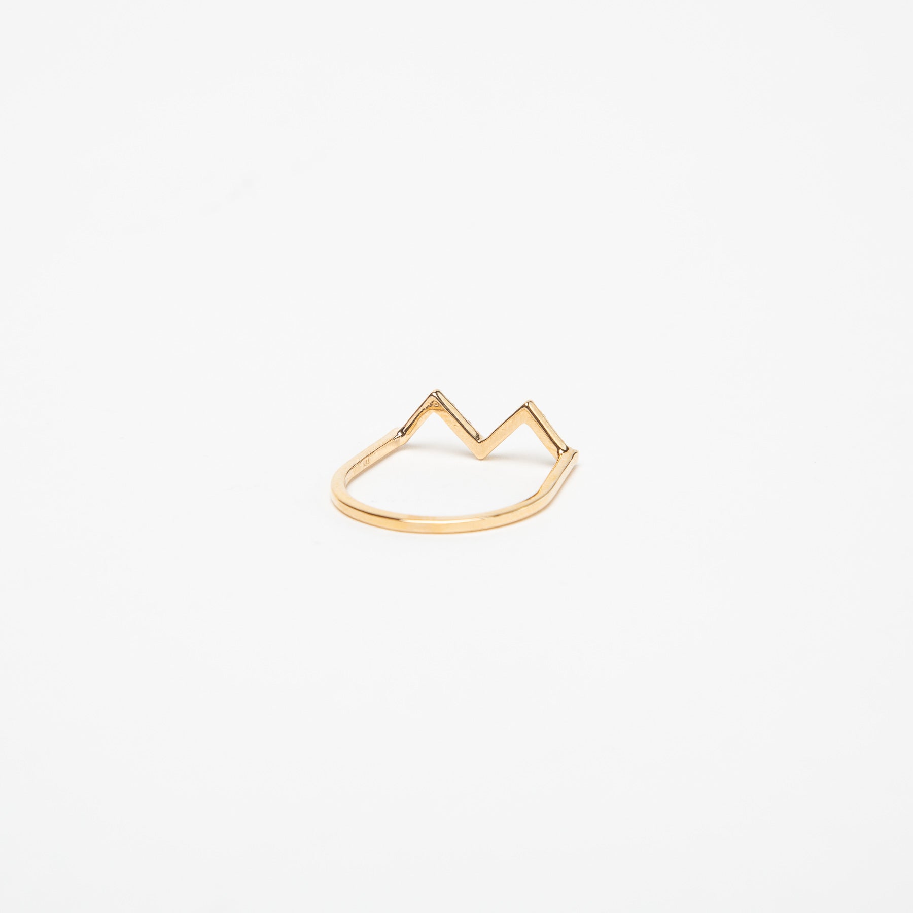 KWIT | YELLOW GOLD MW ZIG ZAG DIAMOND RING