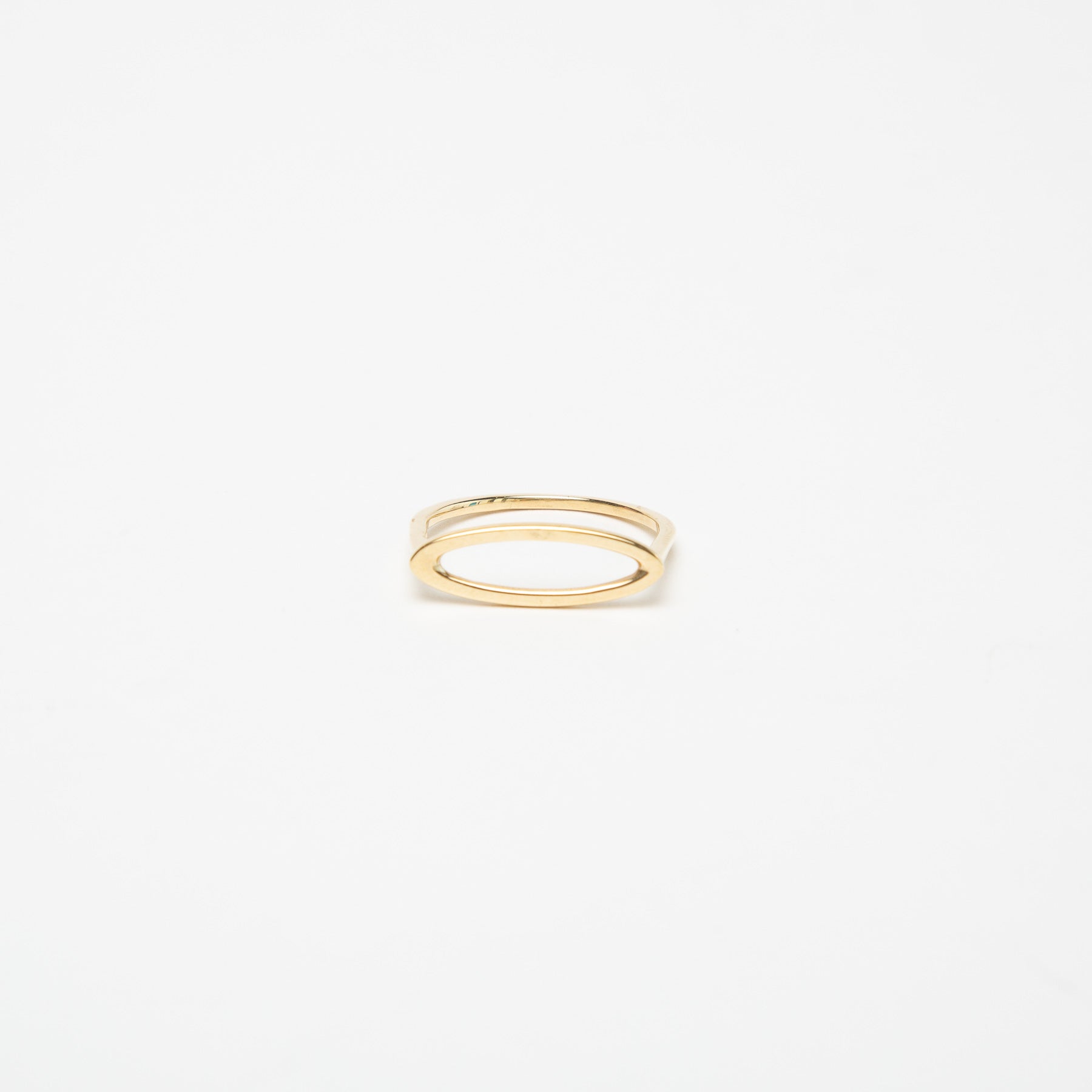 KWIT | 14K GOLD LETTER O RING