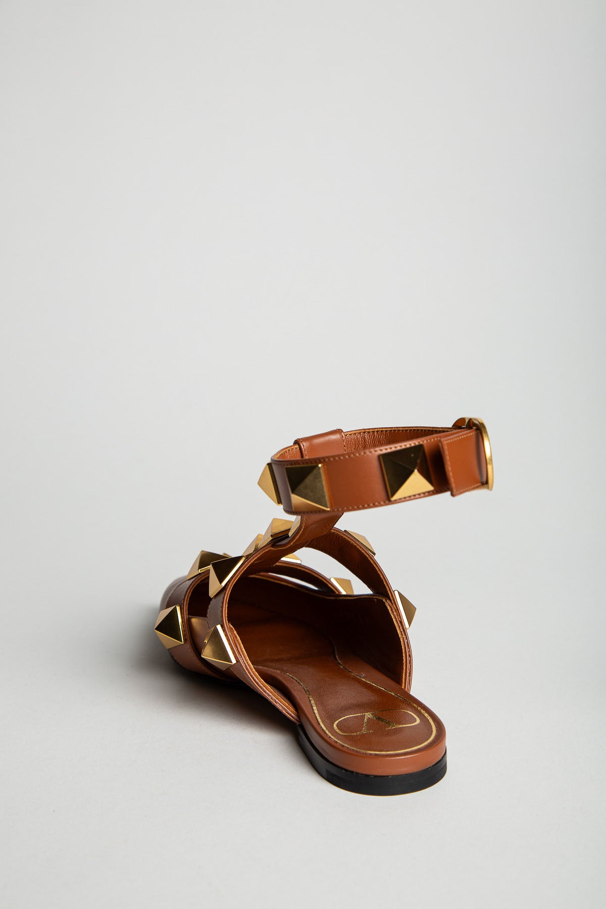 VALENTINO GARAVANI | BALLERINA STUD FLATS