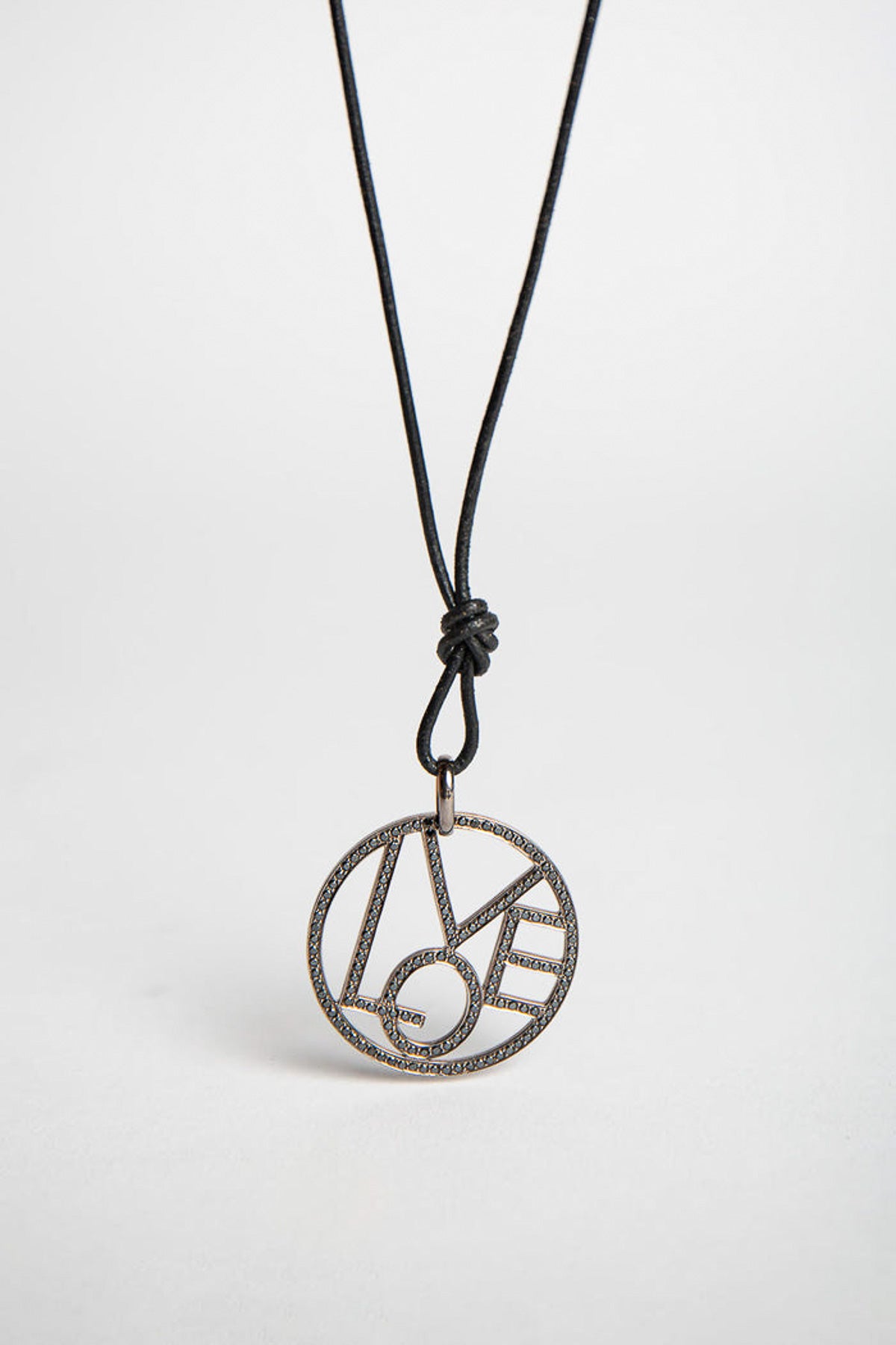 MAXFIELD PRIVATE COLLECTION | BLACK DIAMOND XL LOVE NECKLACE