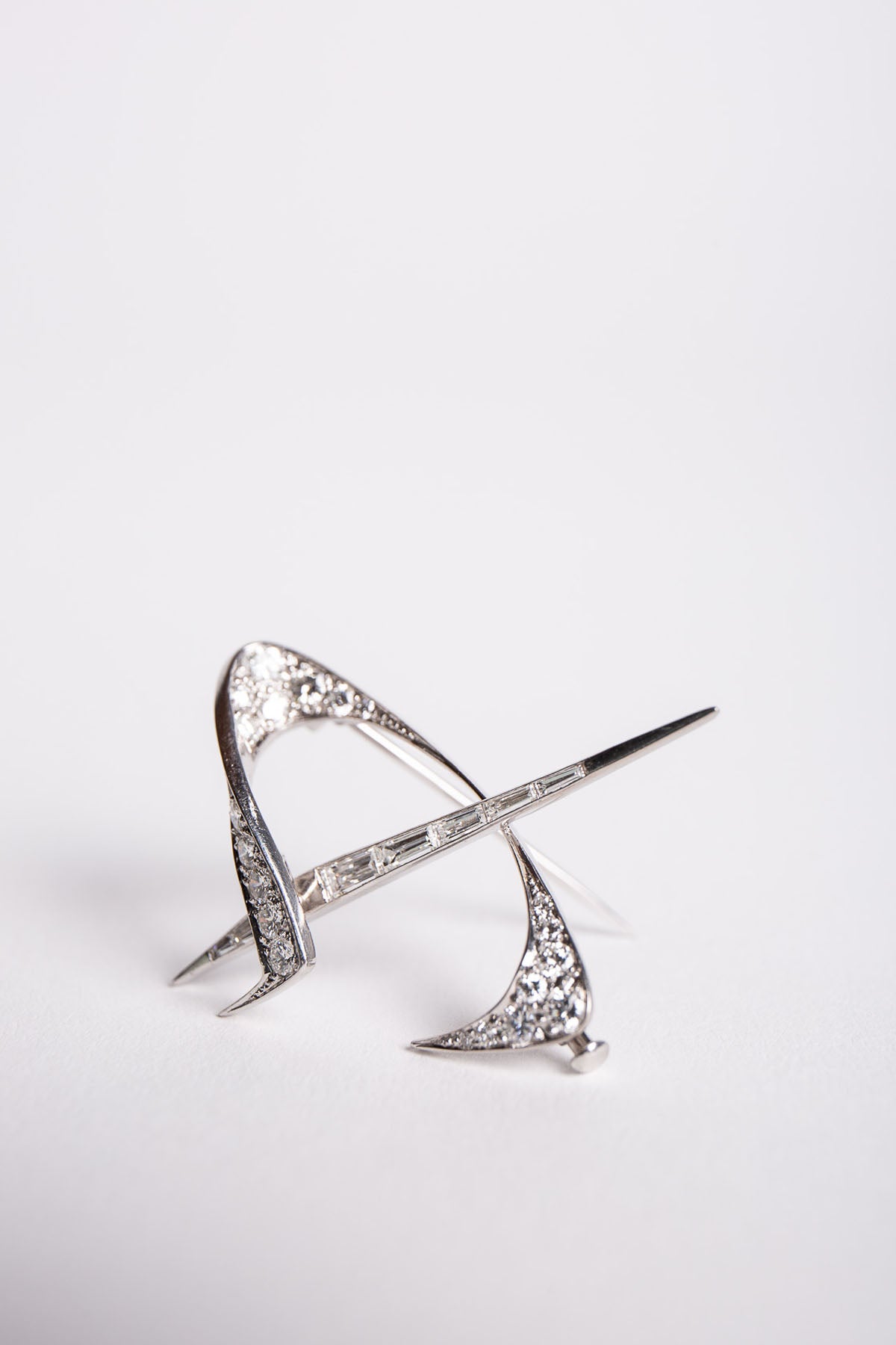 MAXFIELD COLLECTION | 20TH CENTURY DIAMOND BROOCH