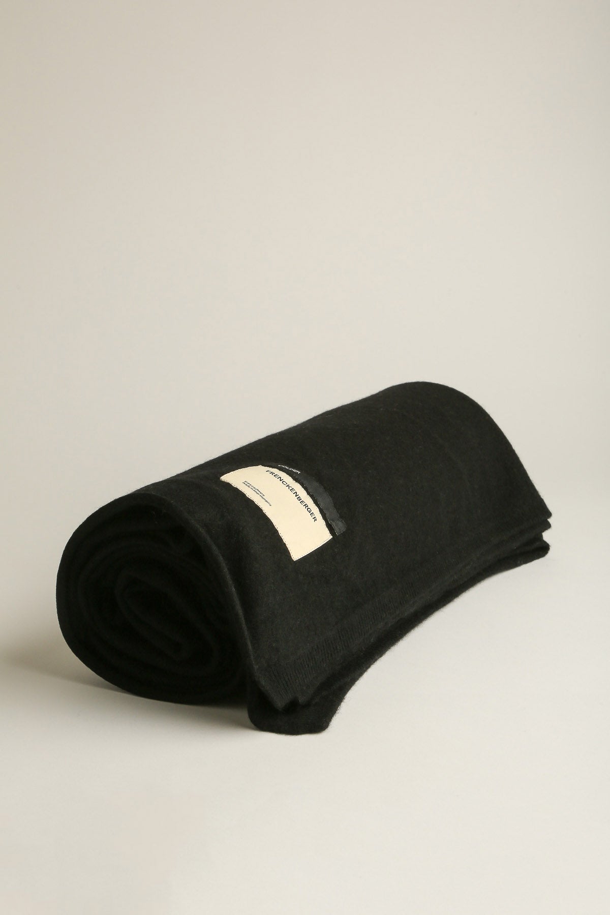 FRENCKENBERGER | BIG BLANKET - MAXFIELD LA