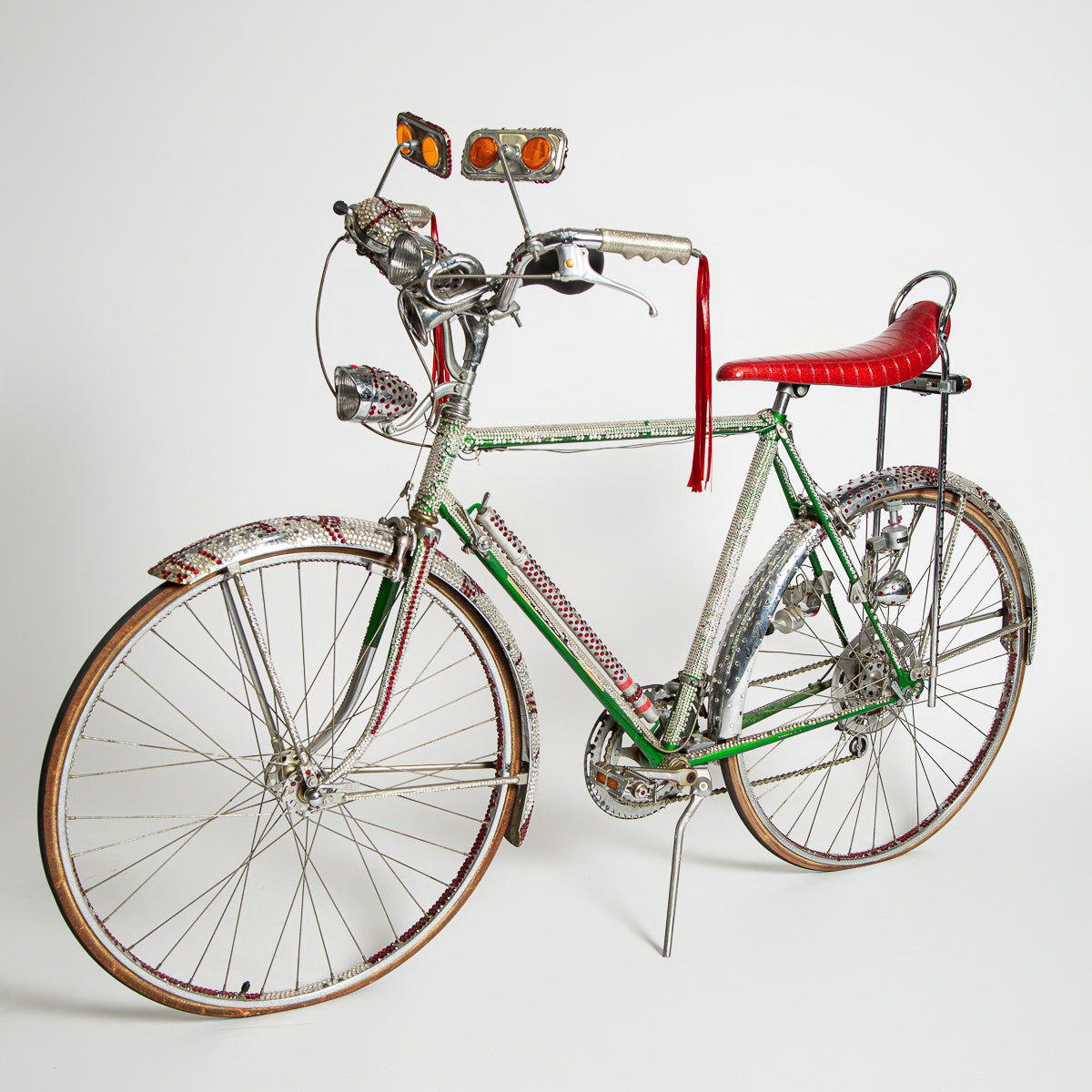 SCHWINN BY BILL WHITTEN