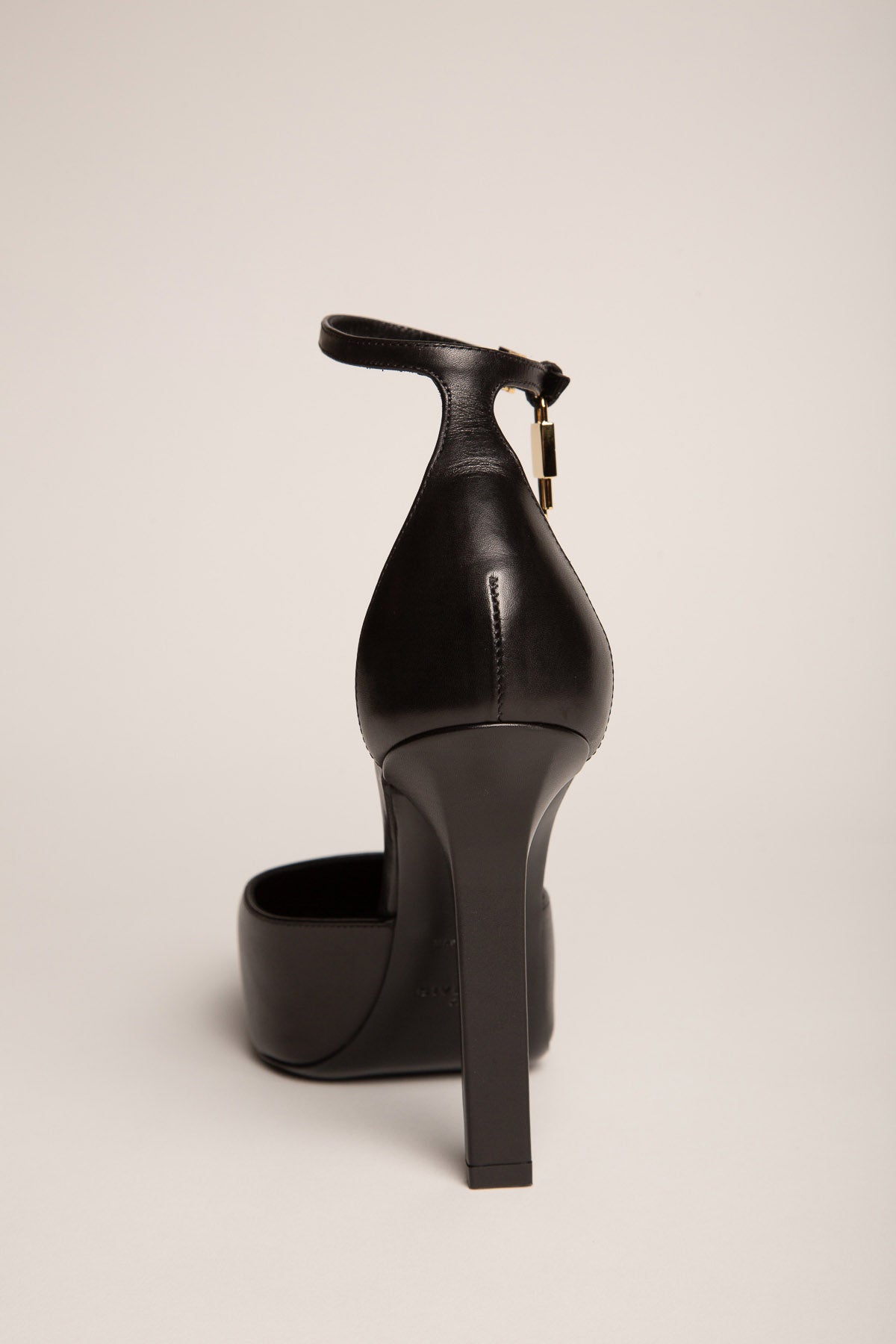 GIVENCHY | G LOCK POINTY TOE PLATFORM PUMPS - MAXFIELD LA