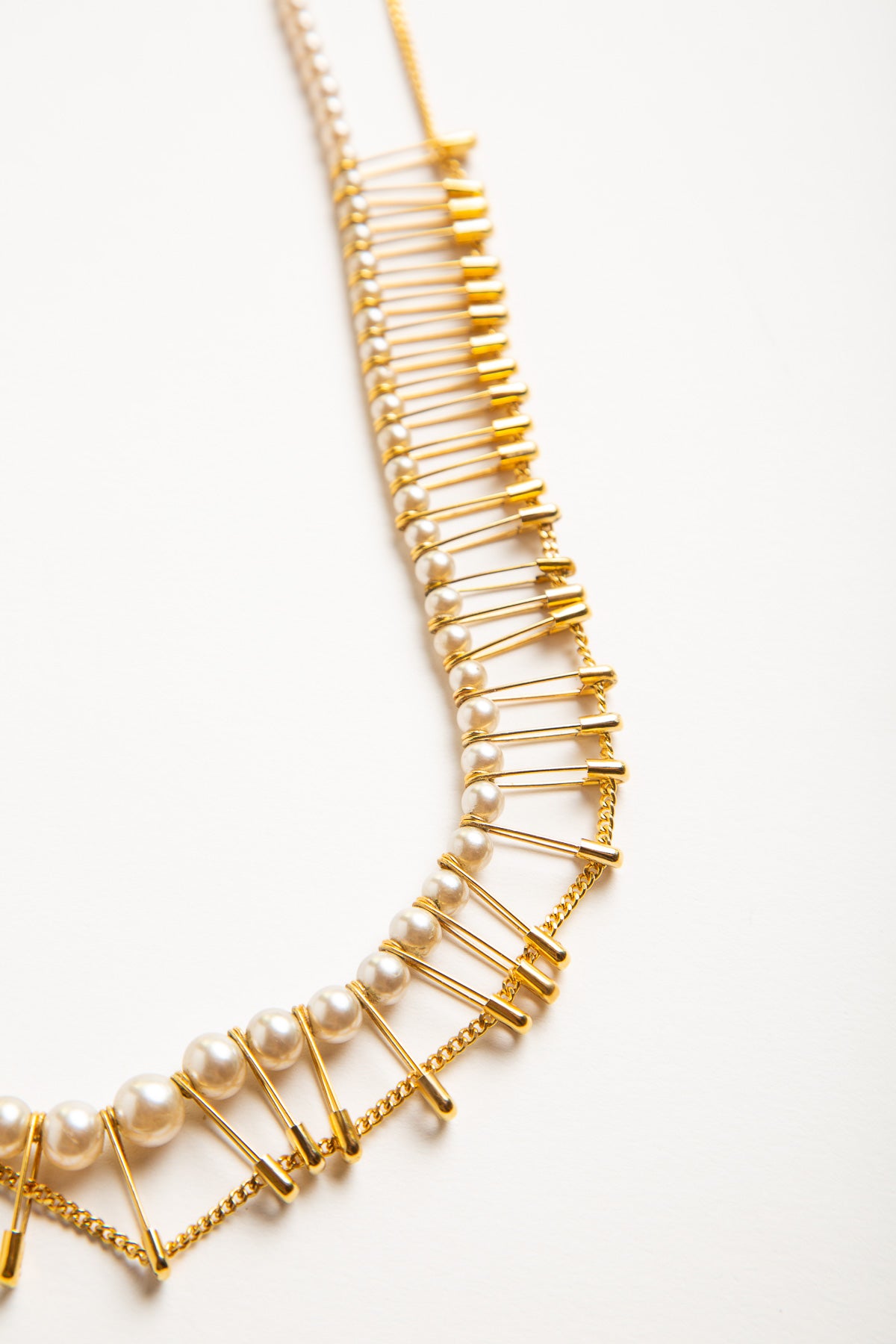 TOM BINNS | GOLD PEARL SMALL PIN NECKLACE