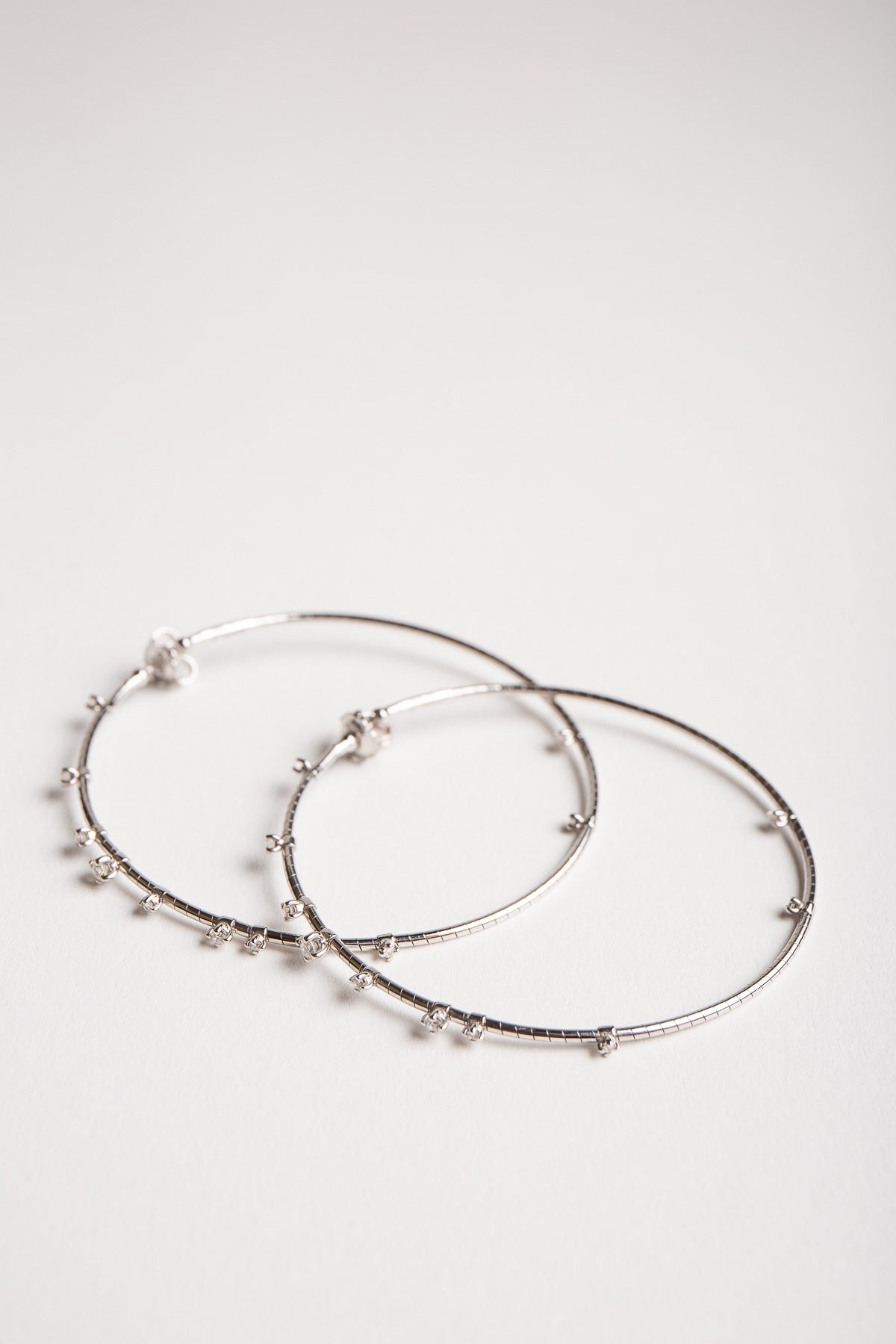 MATTIA CIELO | WHITE GOLD DIAMOND HOOP EARRINGS - MAXFIELD LA