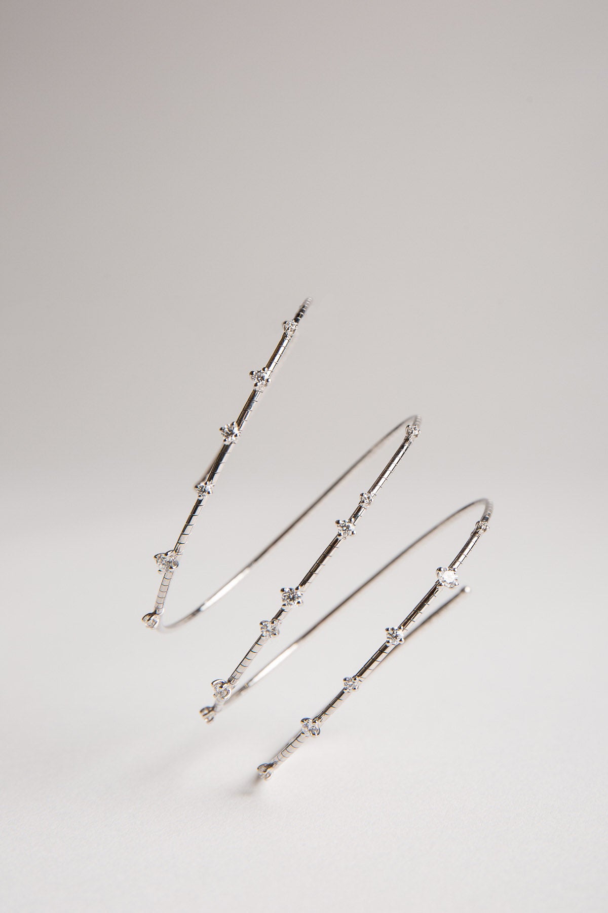 MATTIA CIELO | WHITE GOLD DIAMOND SPIRAL BRACELET - MAXFIELD LA