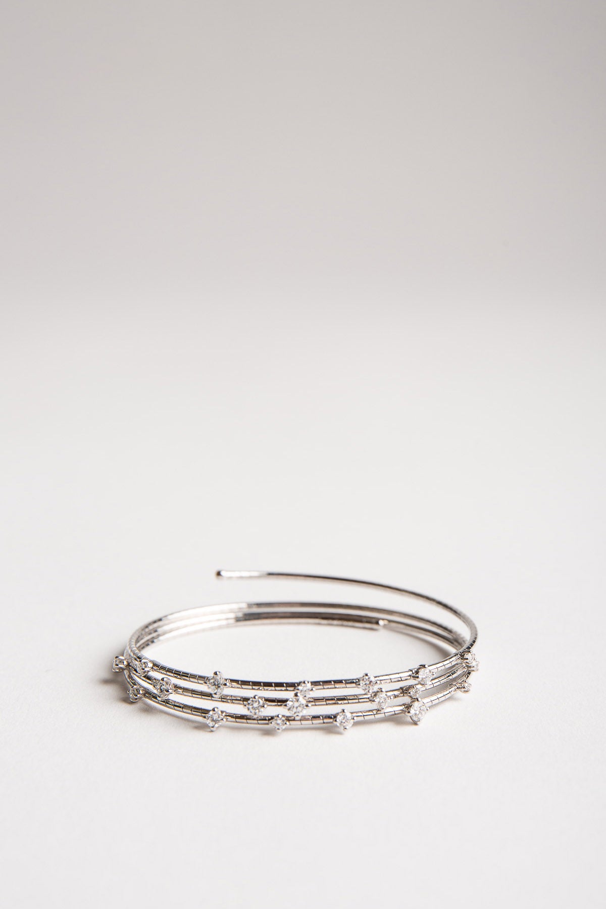 MATTIA CIELO | WHITE GOLD DIAMOND SPIRAL BRACELET - MAXFIELD LA