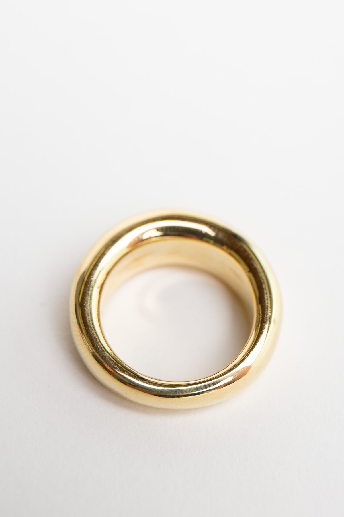 MAUD JEWELRY | 18K GOLD LOW DOME RING