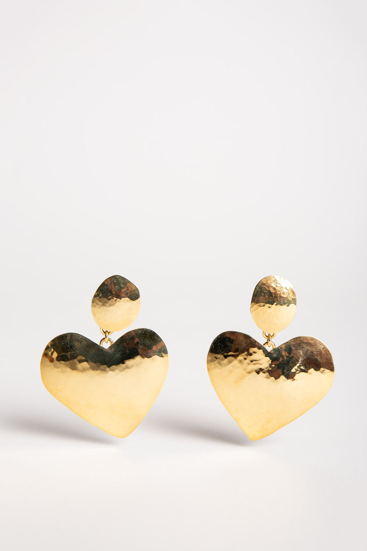 MAUD JEWELRY | 18K YELLOW GOLD HEART EARRINGS - MAXFIELD LA
