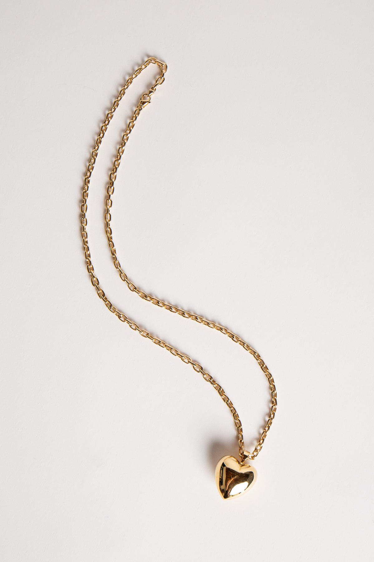 MAUD JEWELRY | 18K GOLD HEART NECKLACE