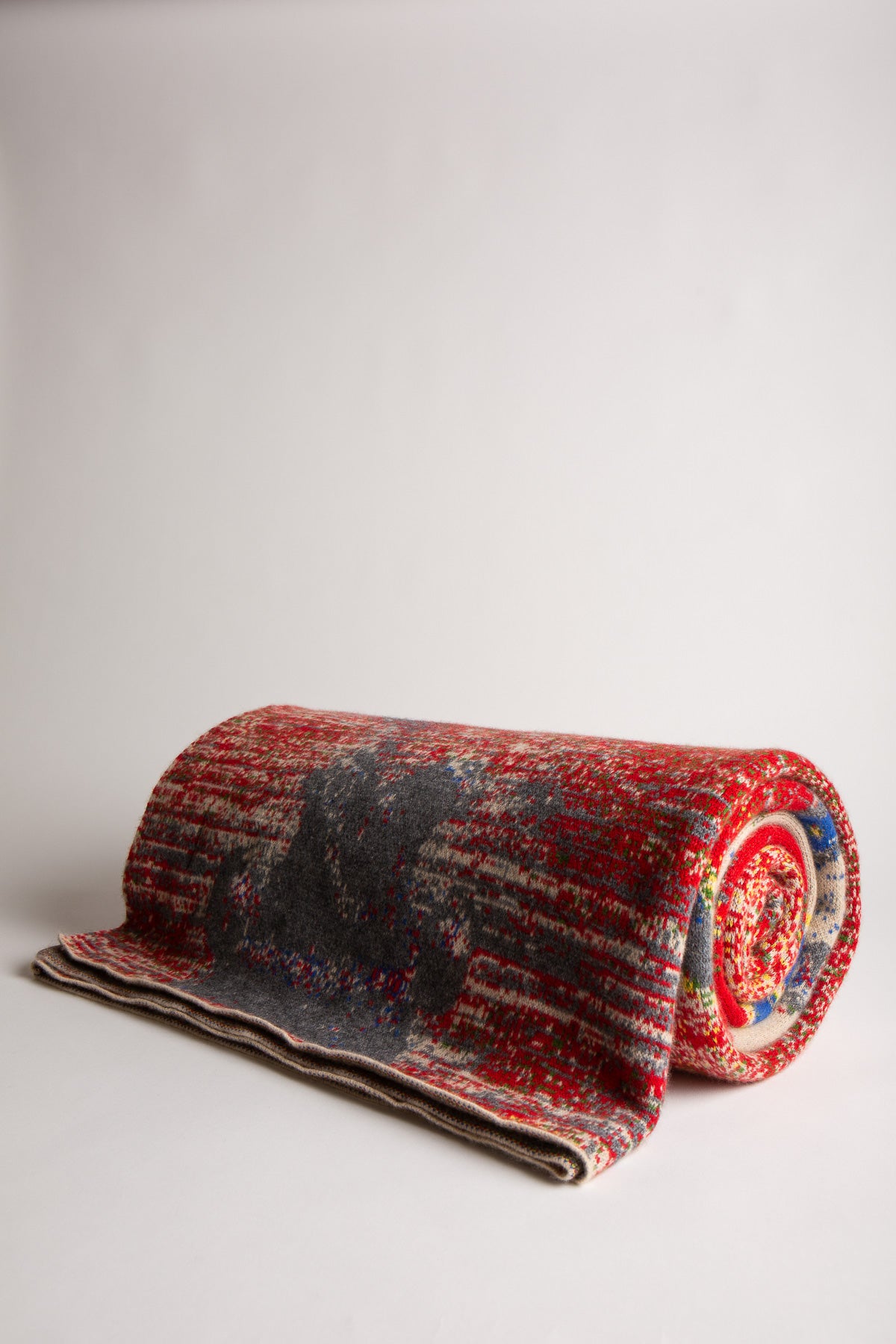 SAVED NEW YORK | RED QUEEN BLANKET