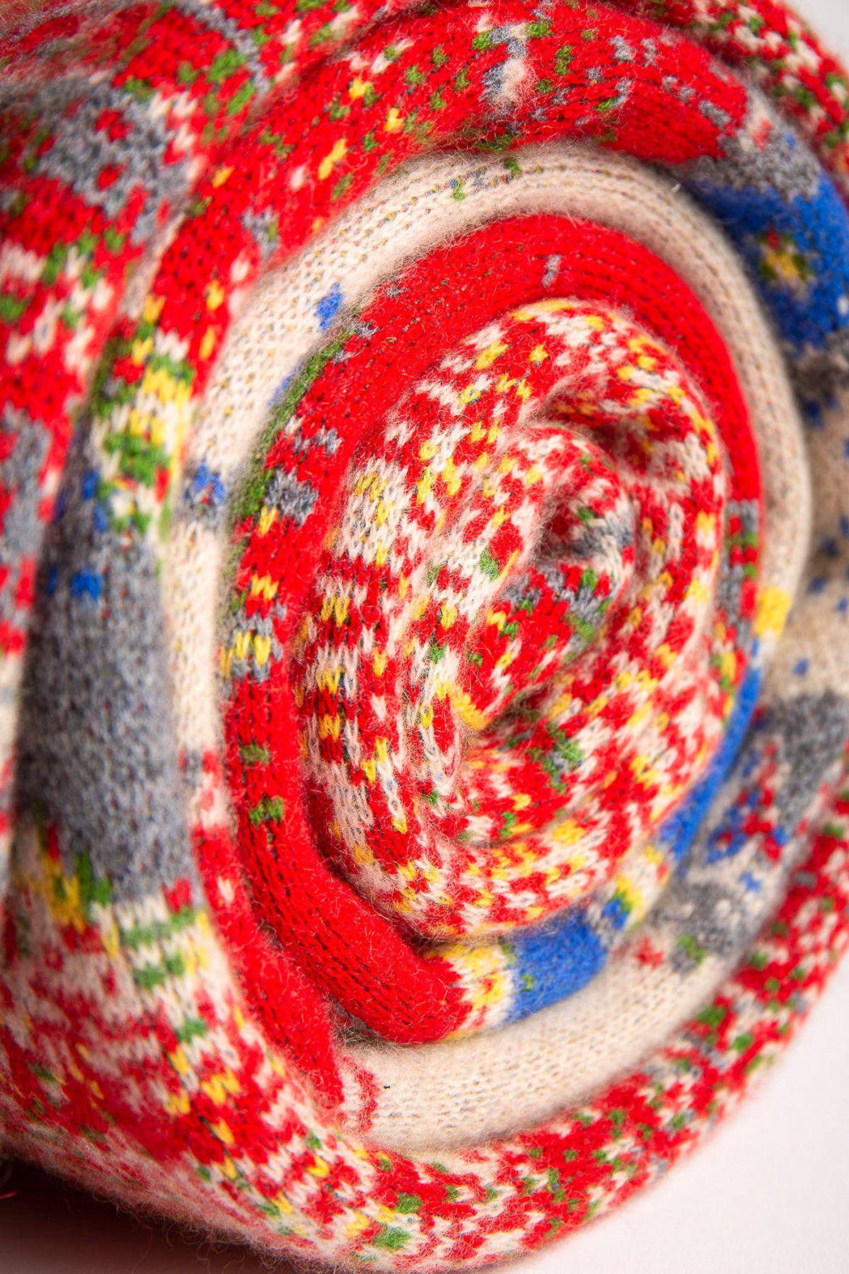 SAVED NEW YORK | RED QUEEN BLANKET