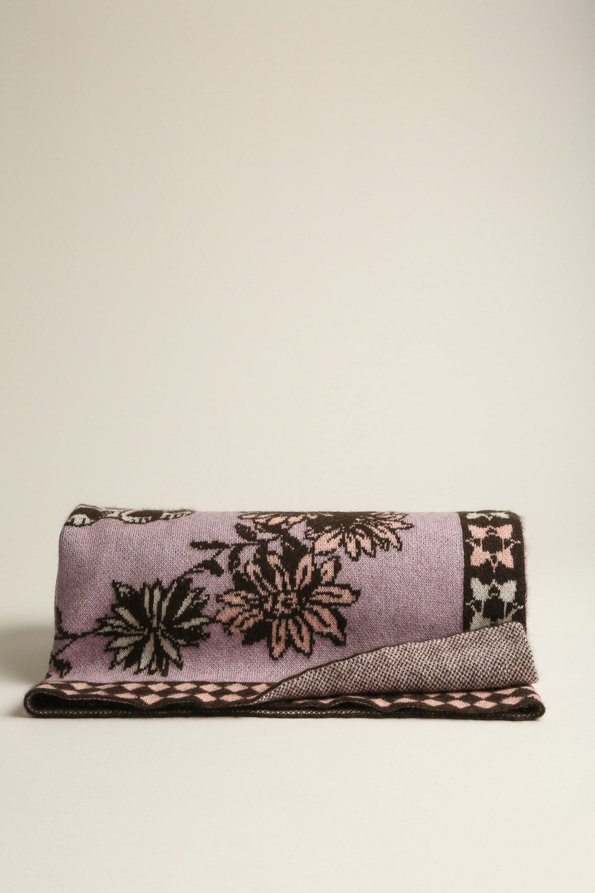 SAVED NEW YORK | LES CHATS DU BONHEUR THROW - MAXFIELD LA