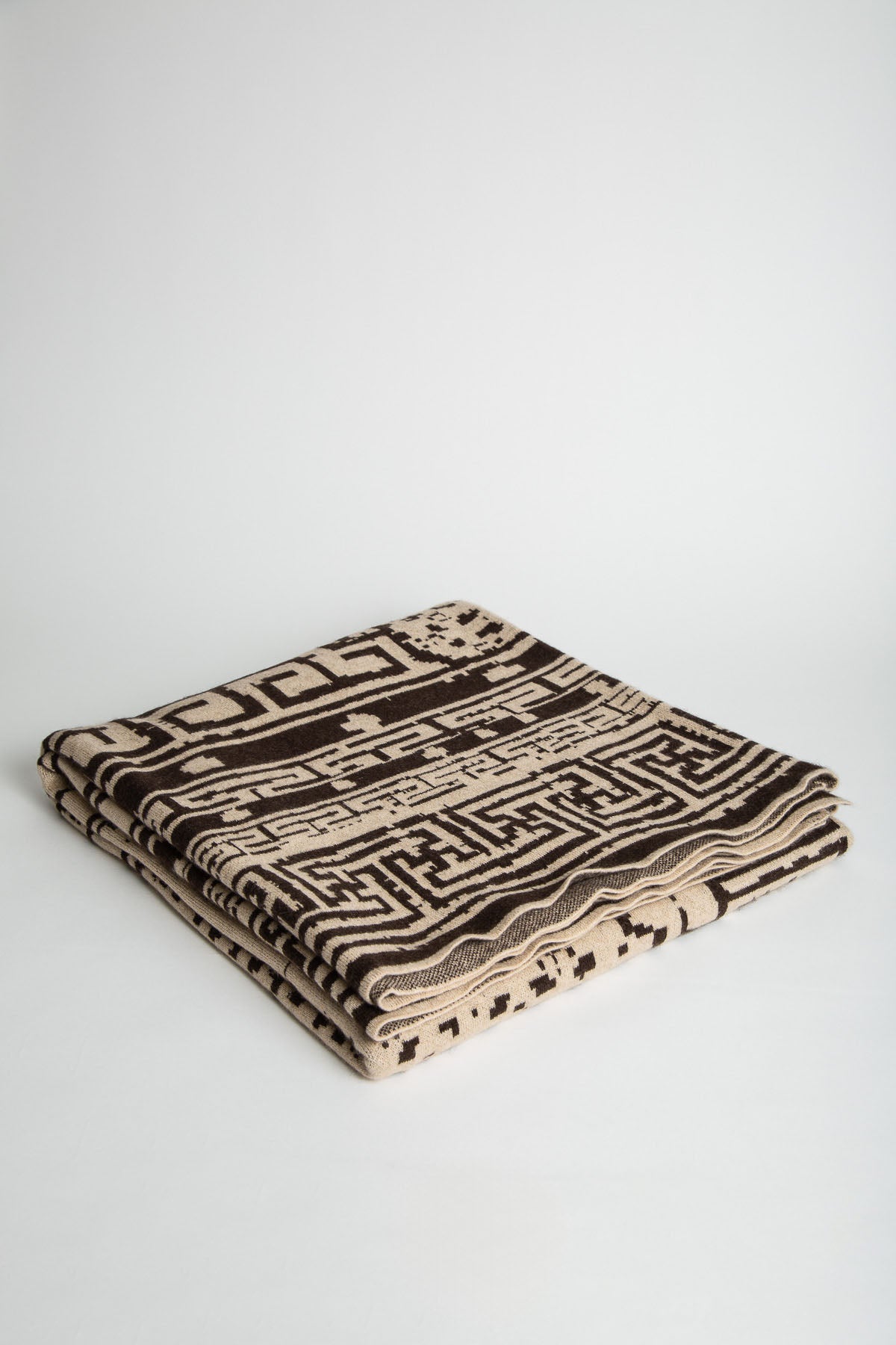 Saved New York | Suinyan Cashmere Blanket