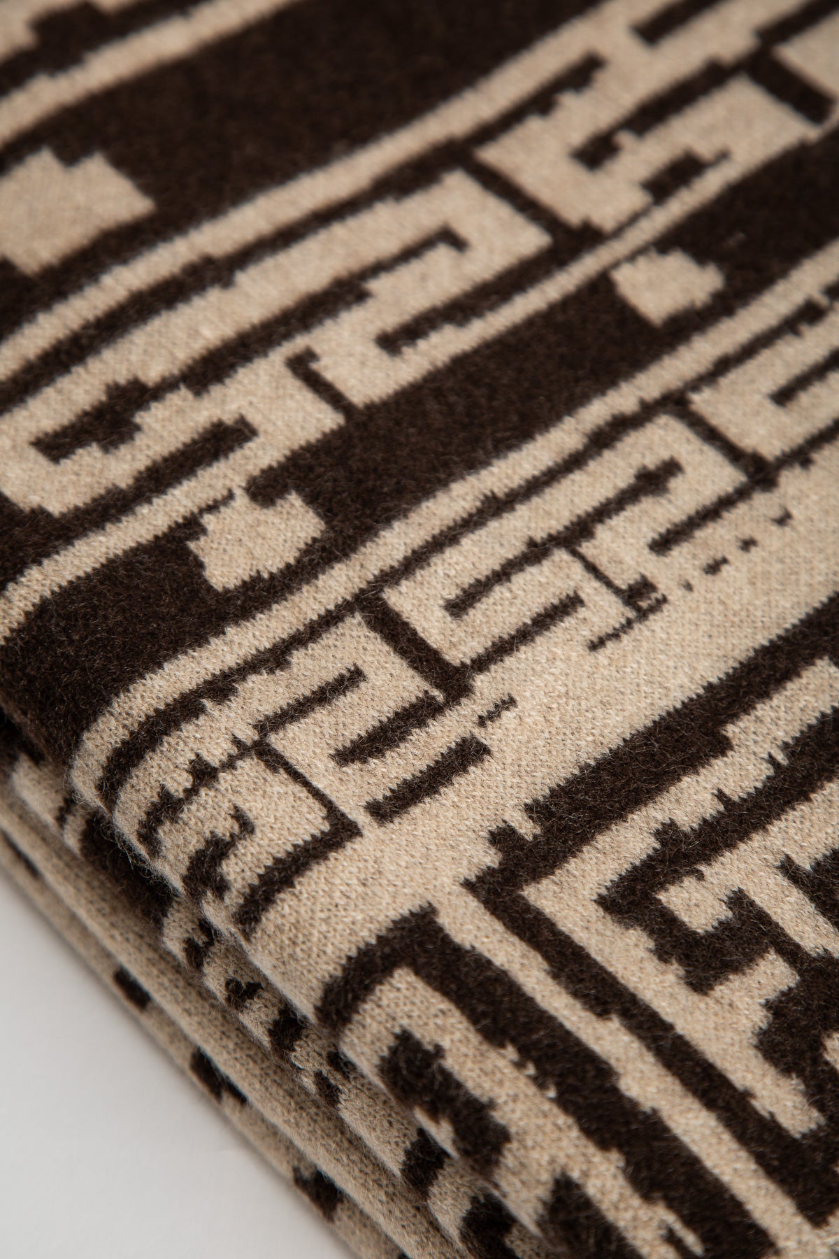 Saved New York | Suinyan Cashmere Blanket