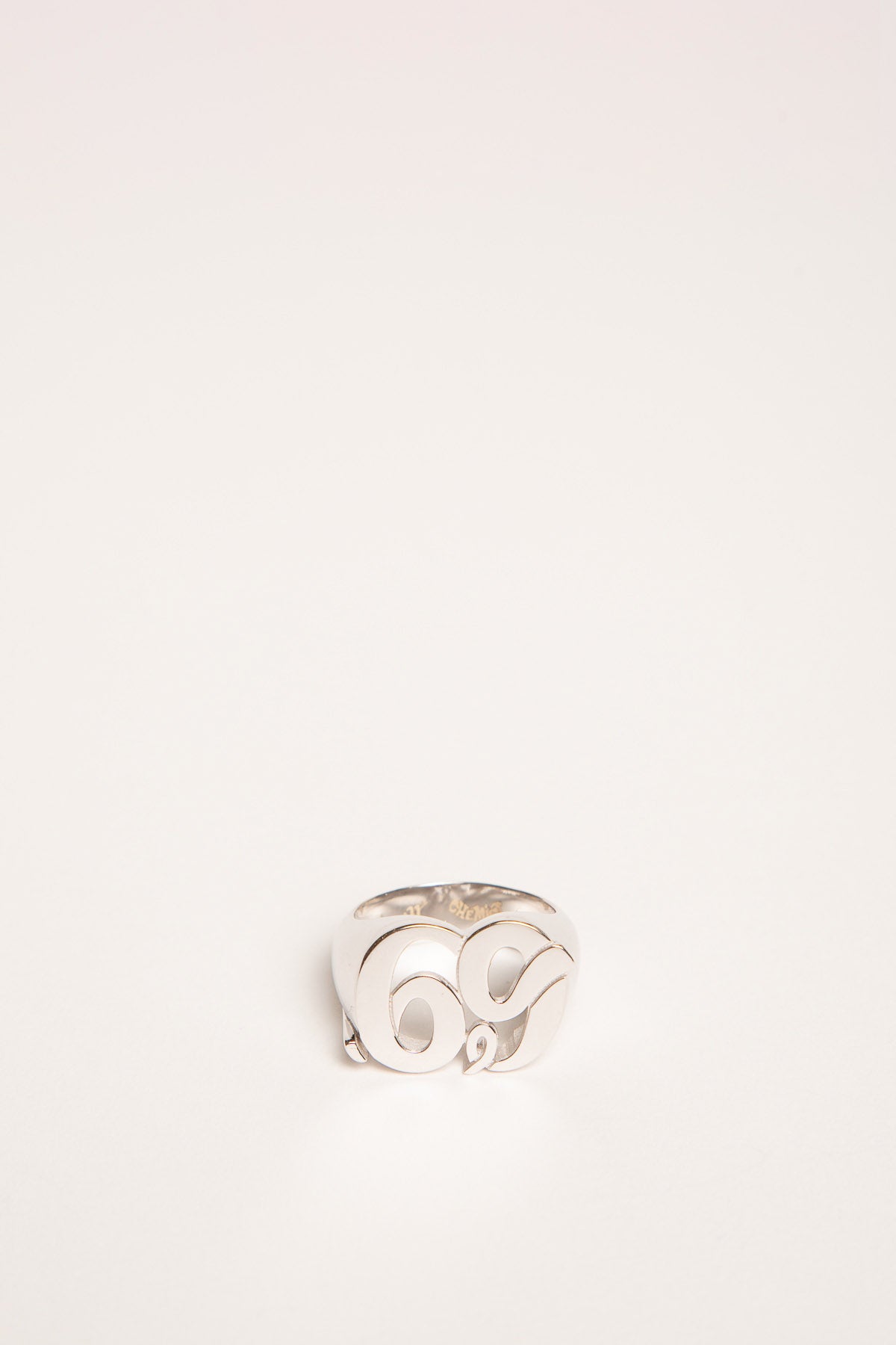 CHEMIST | WHITE GOLD L FACE 69 RING