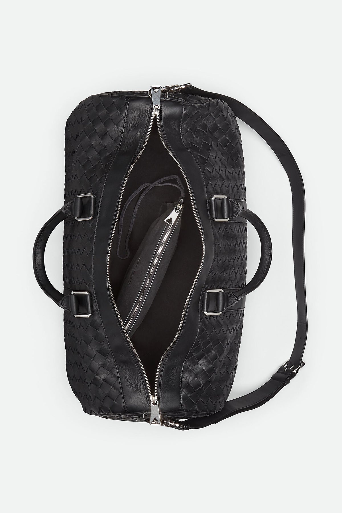 BOTTEGA VENETA | MEDIUM INTRECCIATO DUFFLE - MAXFIELD LA