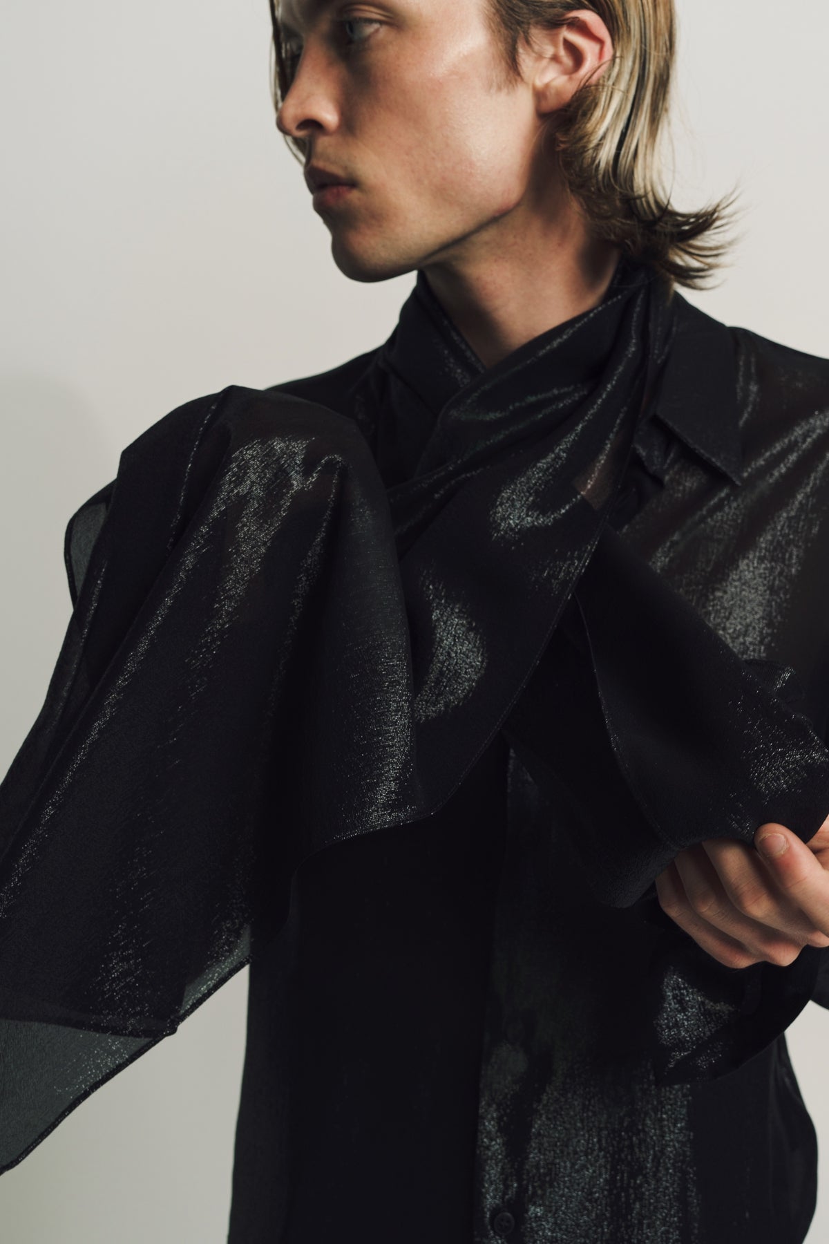 SAPIO | LAME SCARF - MAXFIELD LA