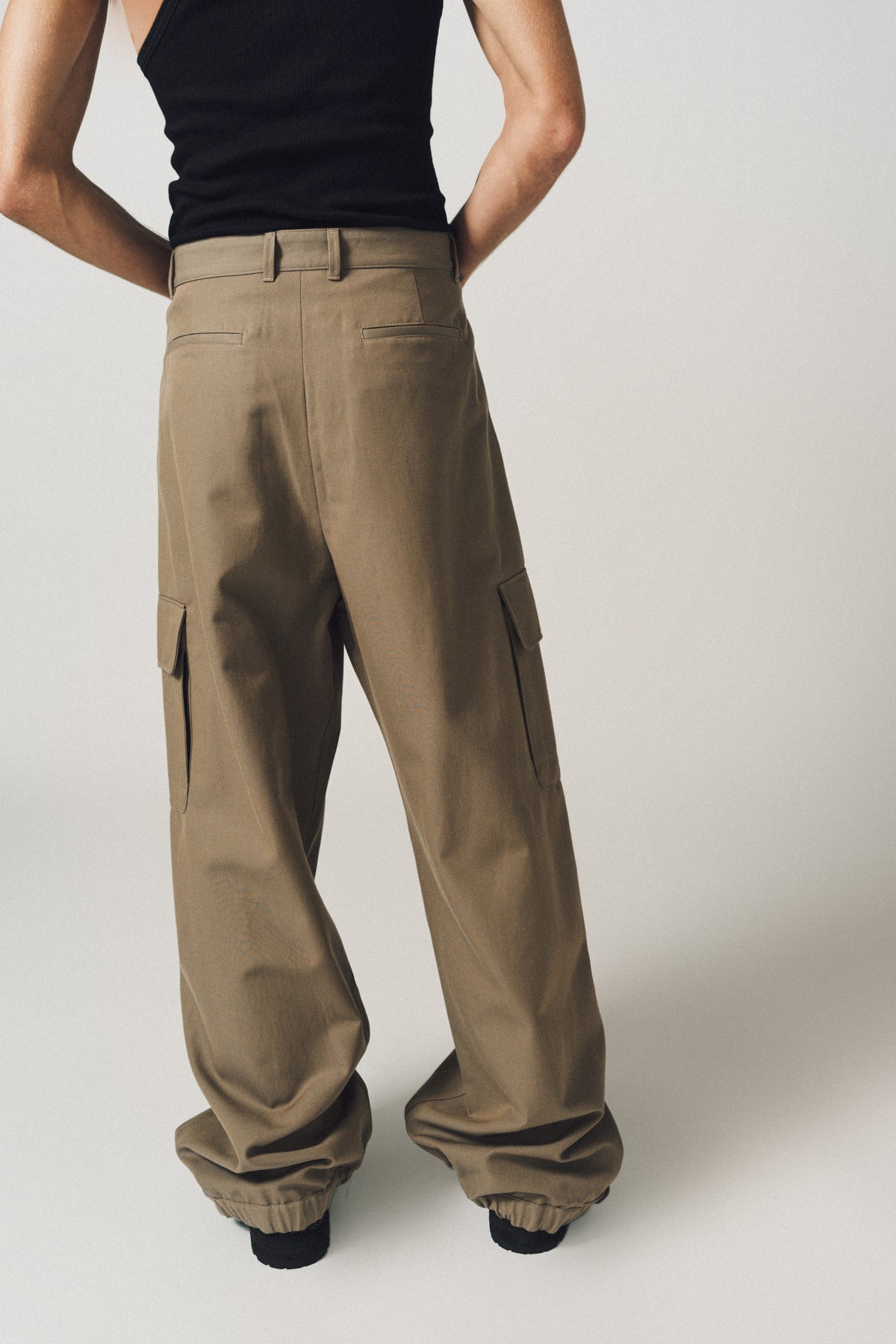 OFF-WHITE | EMBROIDERED WOOL CARGO PANTS
