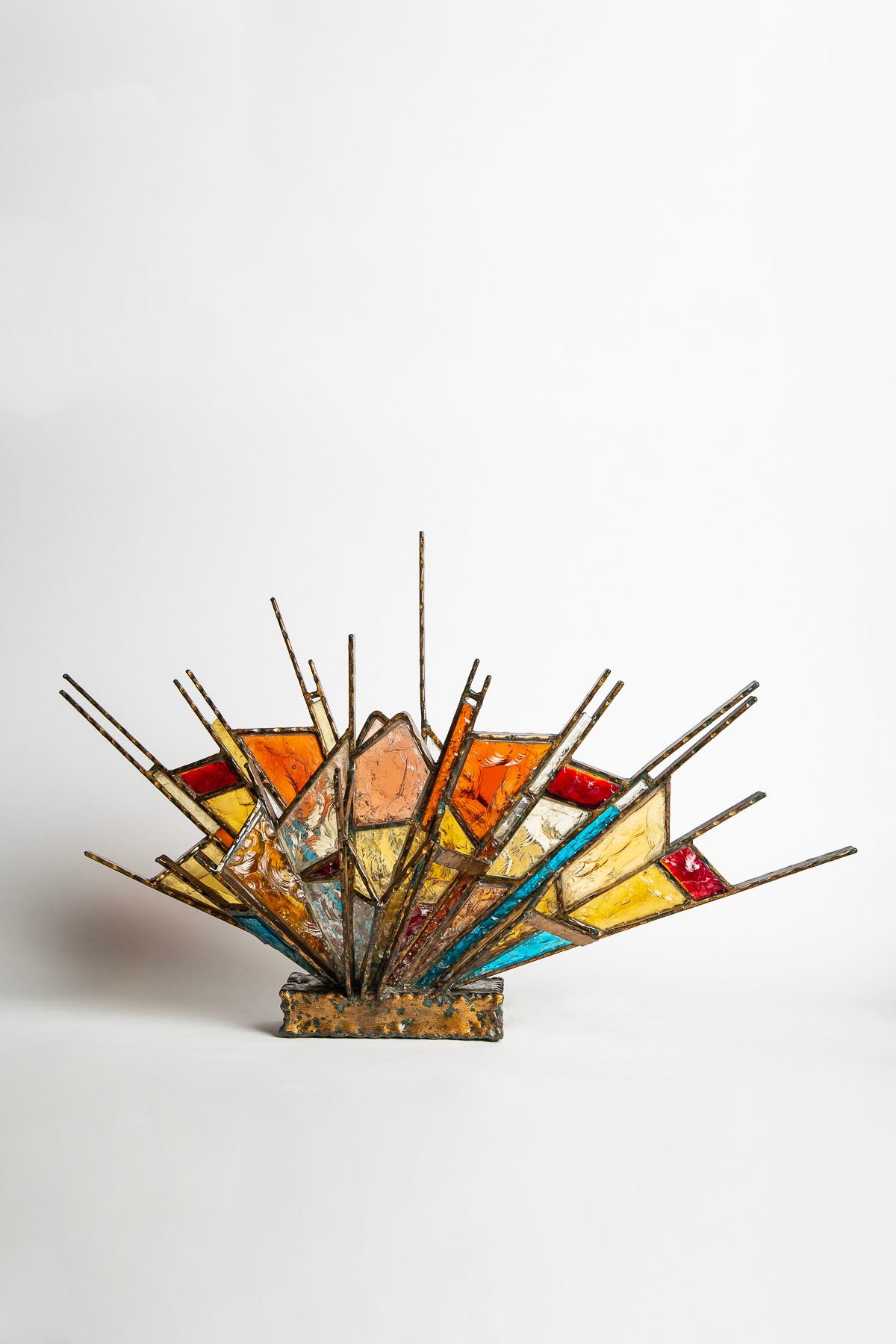 MAXFIELD PRIVATE COLLECTION | 1960'S BRUTALIST POLIARTE TABLE LAMP - MAXFIELD LA