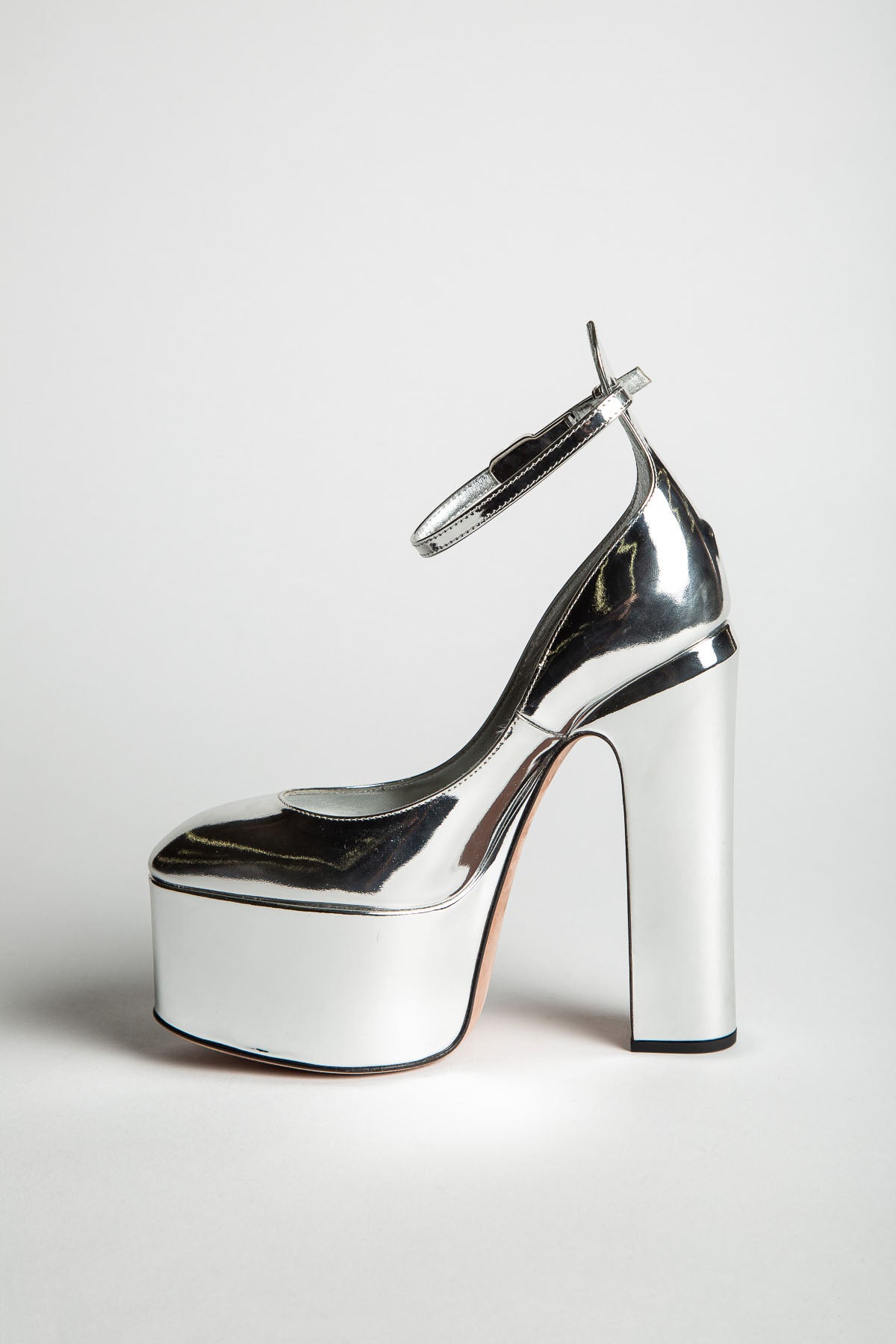 VALENTINO GARAVANI | PATENT LEATHER PUMPS - MAXFIELD LA