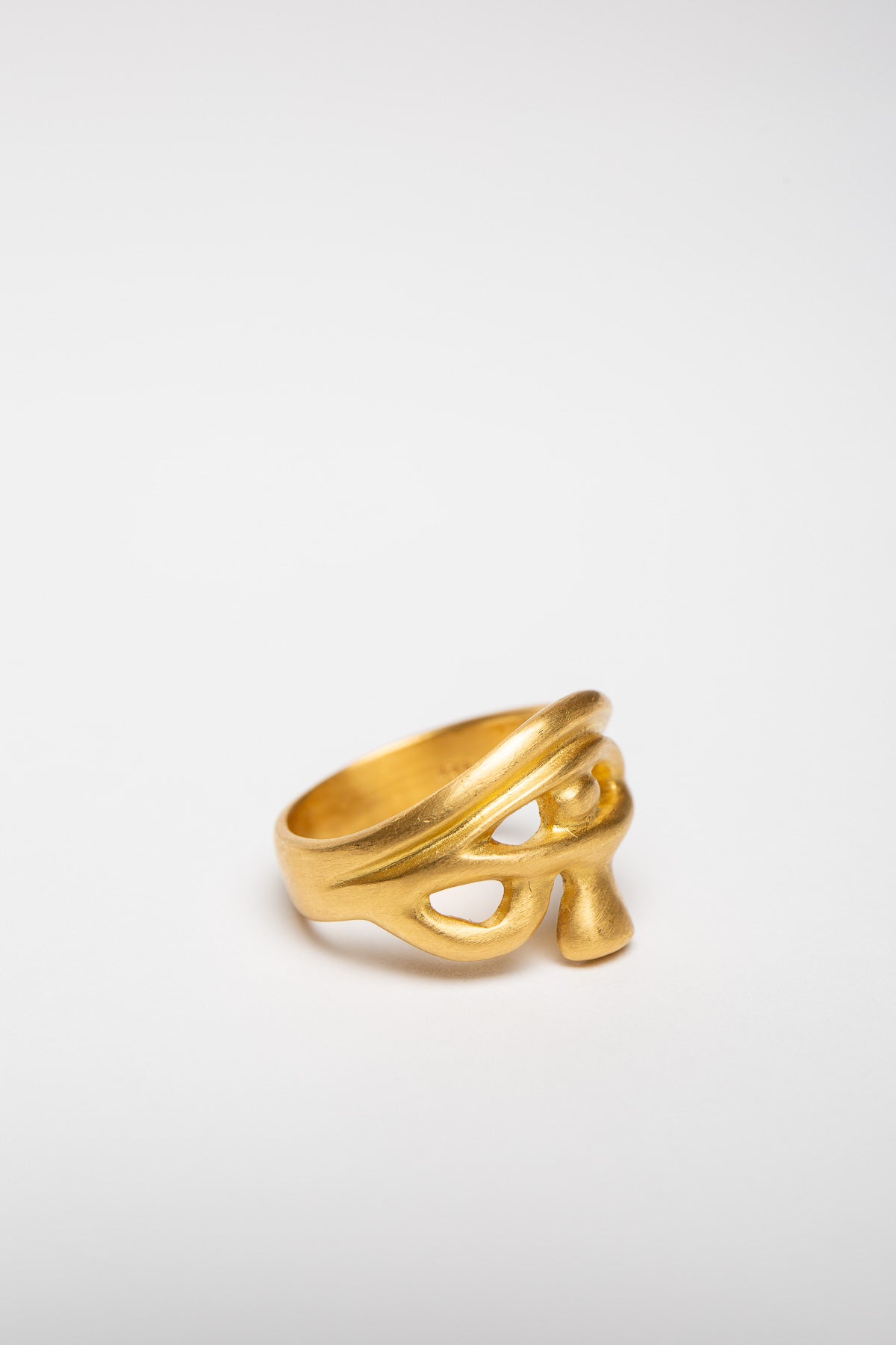 ELI HALILI | 22K EYE OF HORUS RING