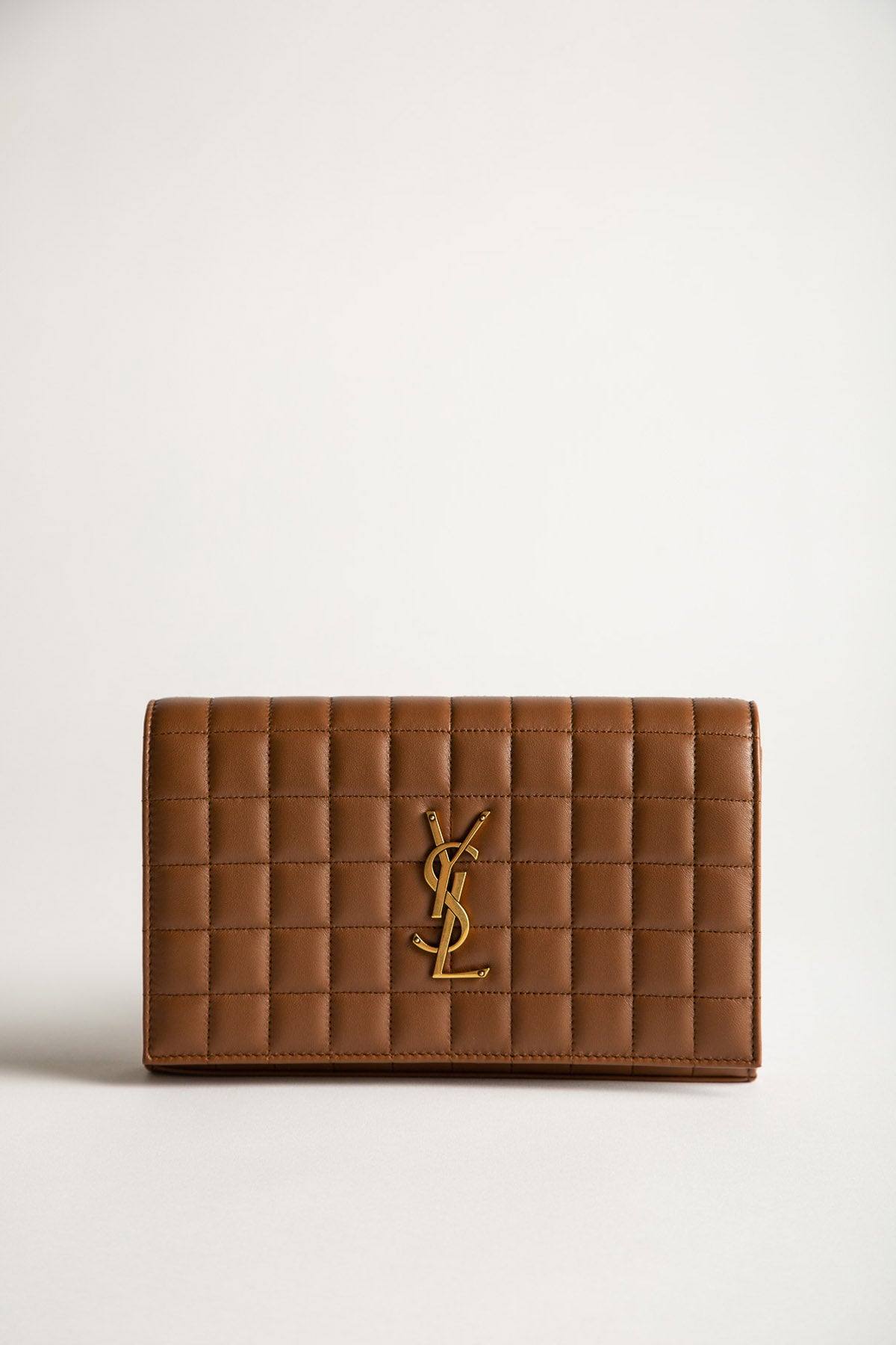 SAINT LAURENT | CASSANDRE MATELASSÉ CARRÉ CHAIN WALLET