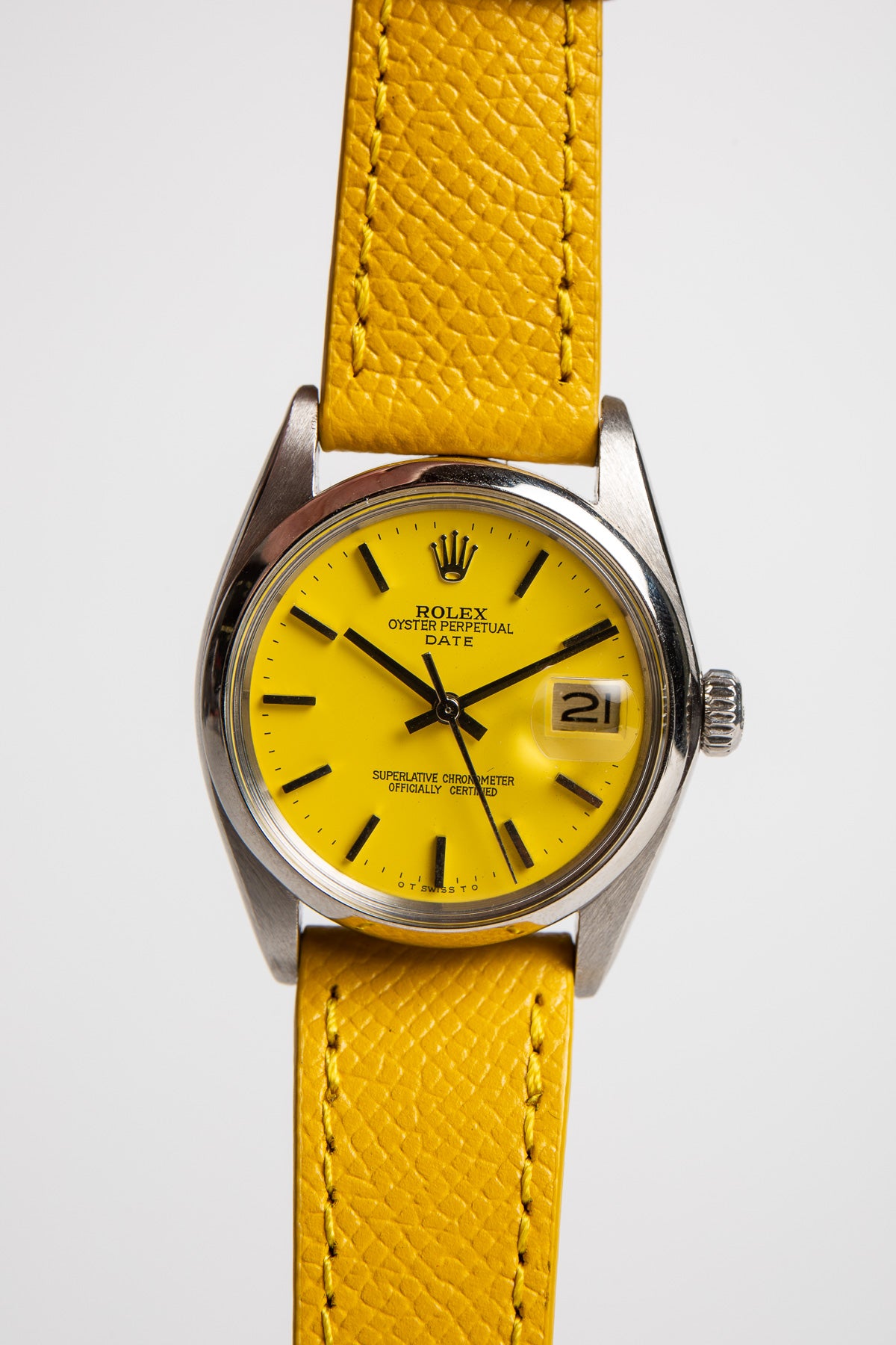 ROLEX | 1975-76 ROLEX OYSTER PERPETUAL DATEJUST WATCH - MAXFIELD LA