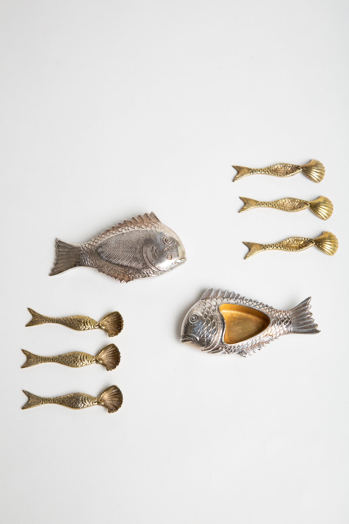MAXFIELD PRIVATE COLLECTION | 1940'S ATTILIO CODOGNATO SET OF 12 VENETIAN SILVER SALT CELLARS