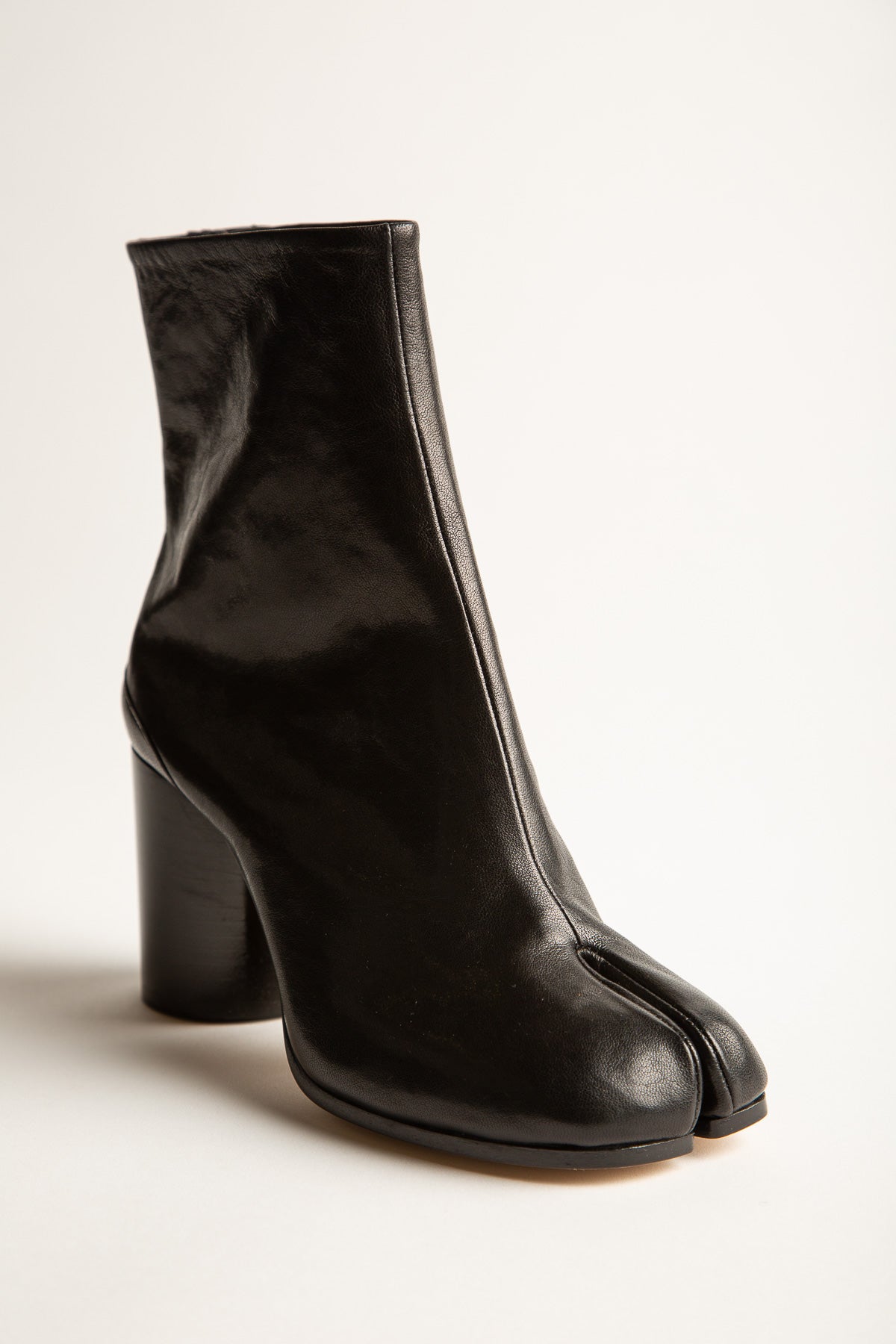 MAISON MARGIELA | TABI ANKLE BOOT - MAXFIELD LA