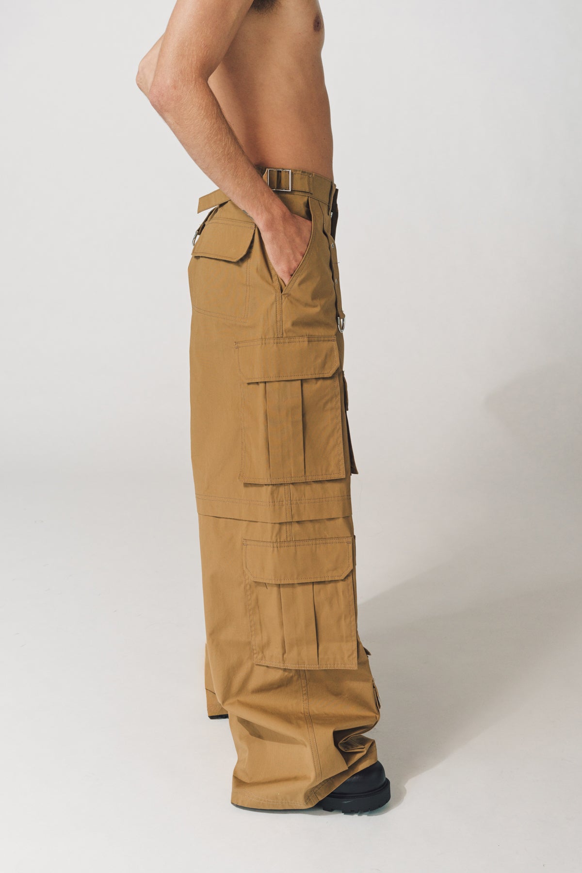 VETEMENTS | MULTIPOCKET CARGO PANTS - MAXFIELD LA